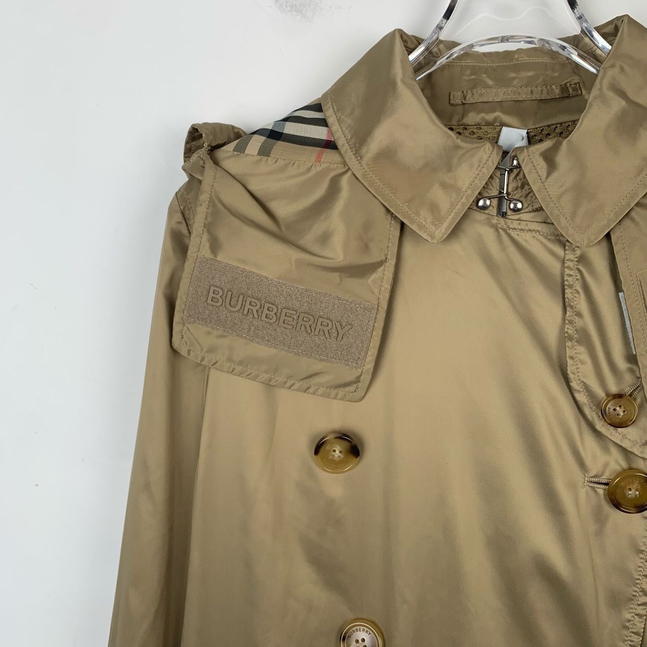 Burberry Burberry Double-Breasted Beige Trench Coat With Plaid Lining Size M / US 6-8 / IT 42-44 - 3 Thumbnail