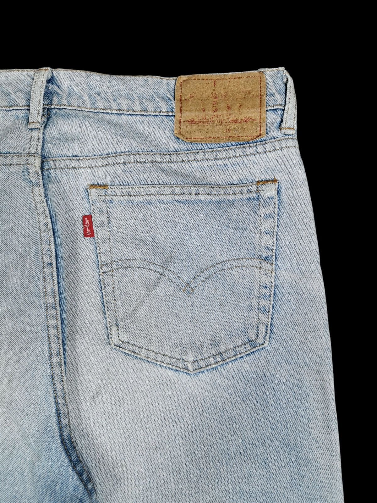 Levi's Vintage Levi’s Light Wash 90s Denim Jeans 🔹 Size 34” Size US 34 / EU 50 - 6 Thumbnail
