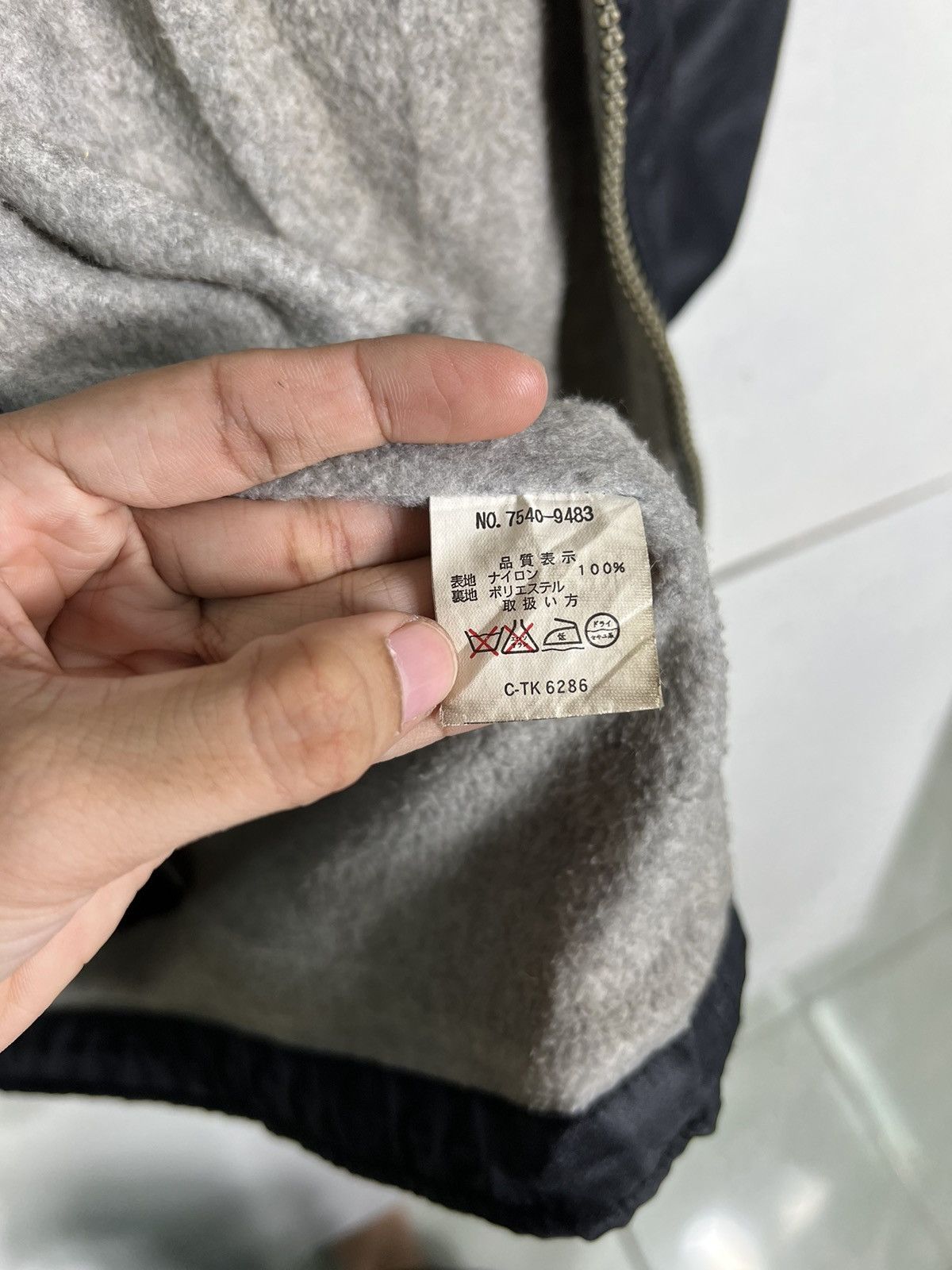Converse 🔥 VINTAGE CONVERSE HOODIES JACKET BIG LOGO Size US L / EU 52-54 / 3 - 16 Thumbnail