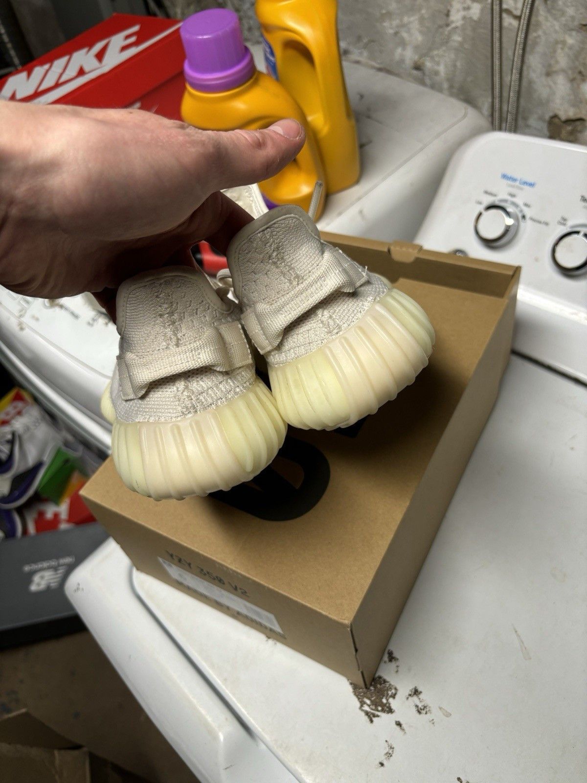 Yeezy adidas Yeezy Boost 350 V2 Low Bone CLEAN Size US 6 / EU 39 - 4 Thumbnail