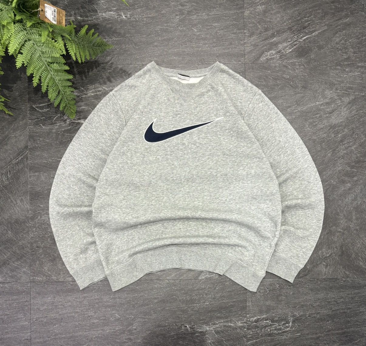 Nike 00s Nike Vintage Oversized Sweatshirt Big Swoosh Logo Rare Size US S / EU 44-46 / 1 - 1 Thumbnail