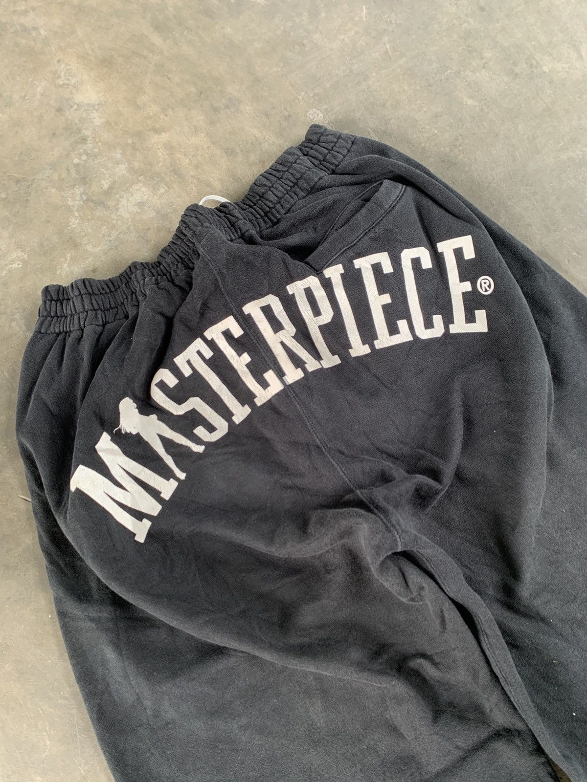 MasterPiece 2000s y2k Masterpiece baggy heavy sweatpants Size US 32 / EU 48 - 5 Thumbnail