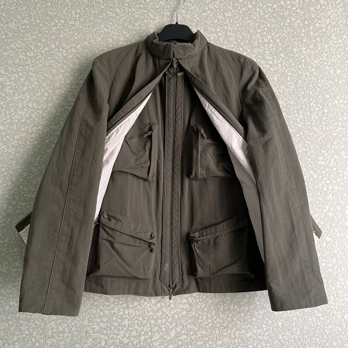 Burberry Roberto Menichetti AW99 Hidden Cargo Bomber Size XS / US 0-2 / IT 36-38 - 1 Thumbnail