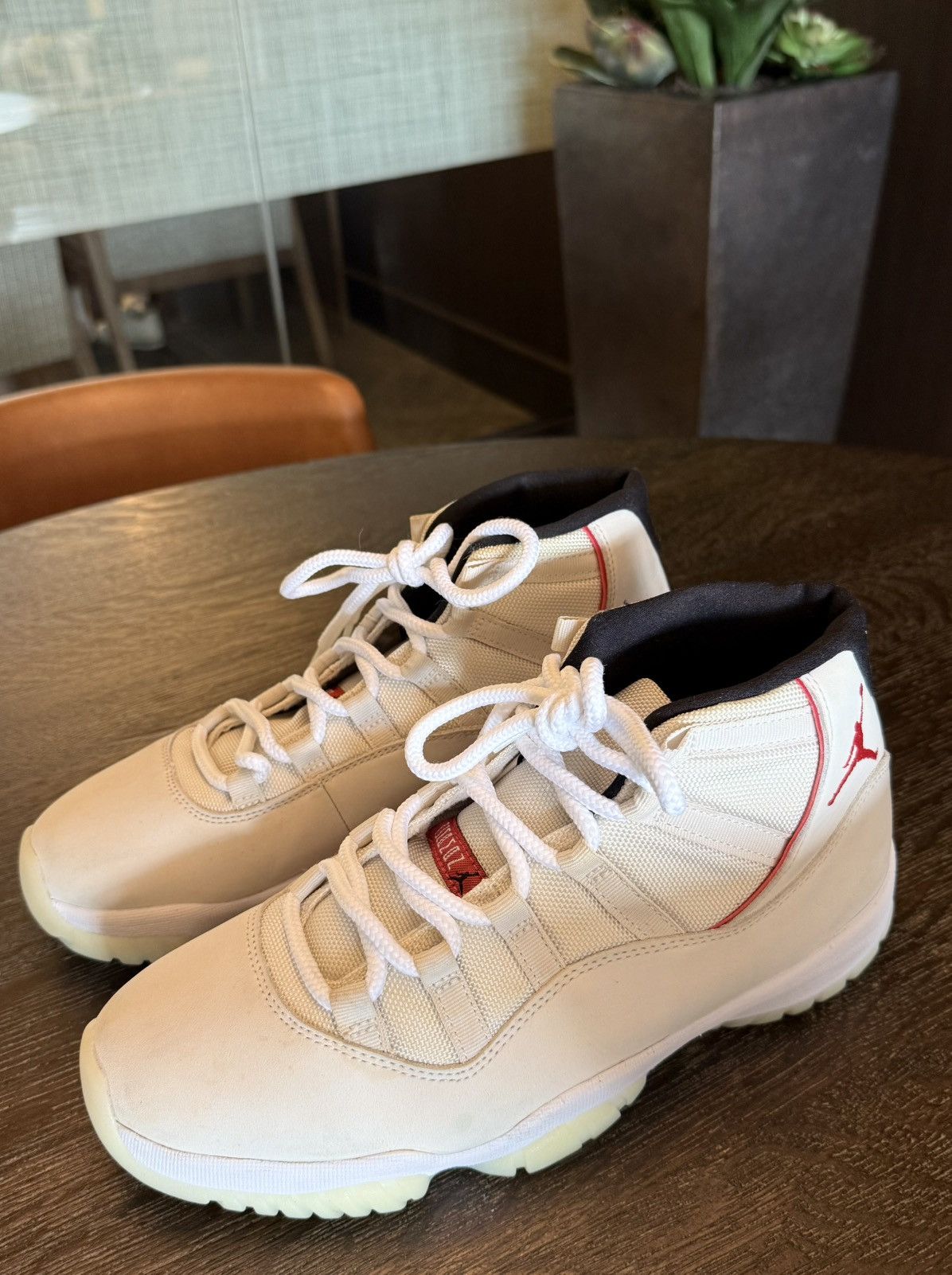 Nike Air Jordan 11 Retro “Platinum Tint” Size US 9.5 / EU 42-43 - 8 Thumbnail