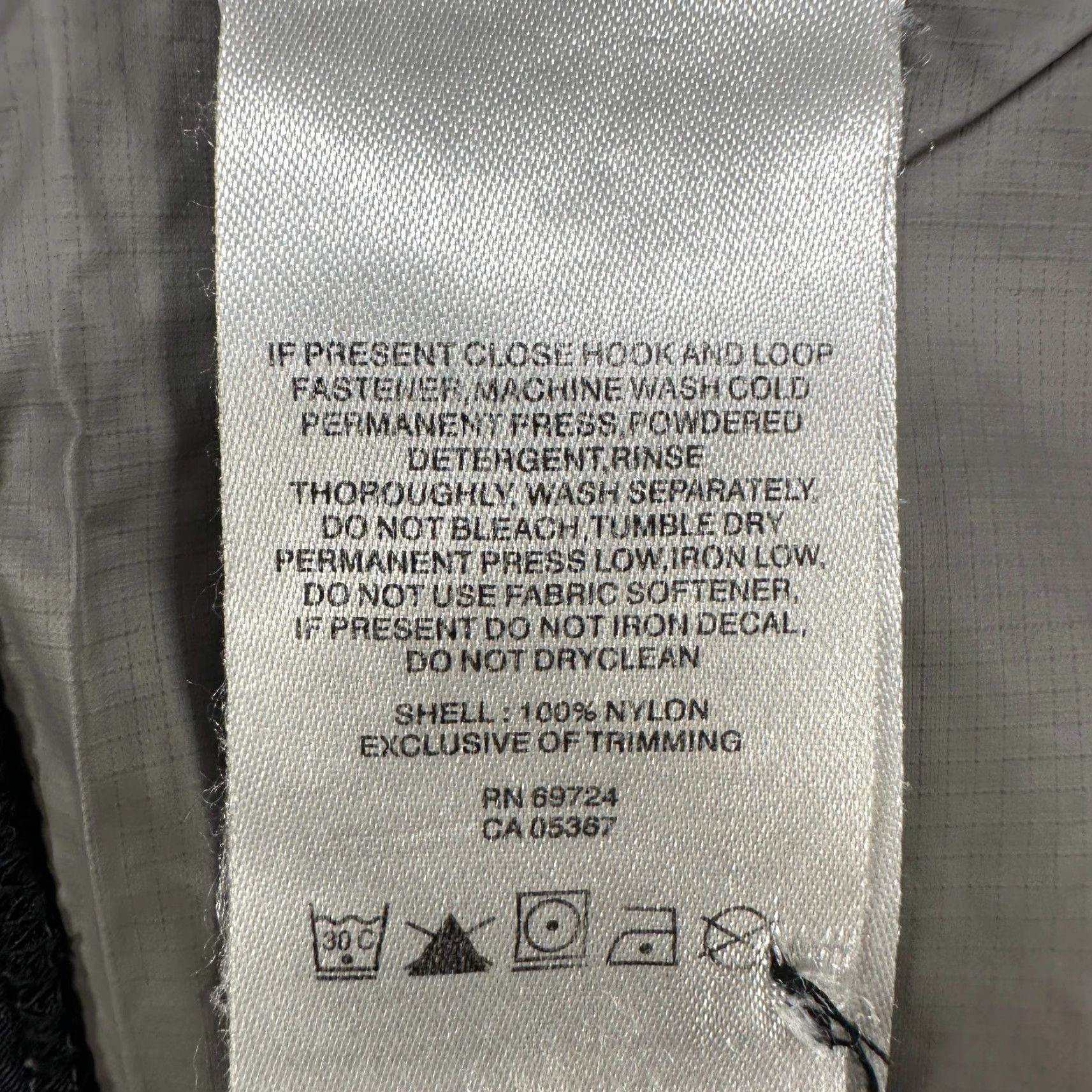 Vintage Columbia Pants Mens XL Black Rain Omni Tech PFG Storm Fishing Nylon Foul Weather Cargo Trousers Weather-Resistant Everyday Wear Mens Size US 36 / EU 52 - 7 Thumbnail