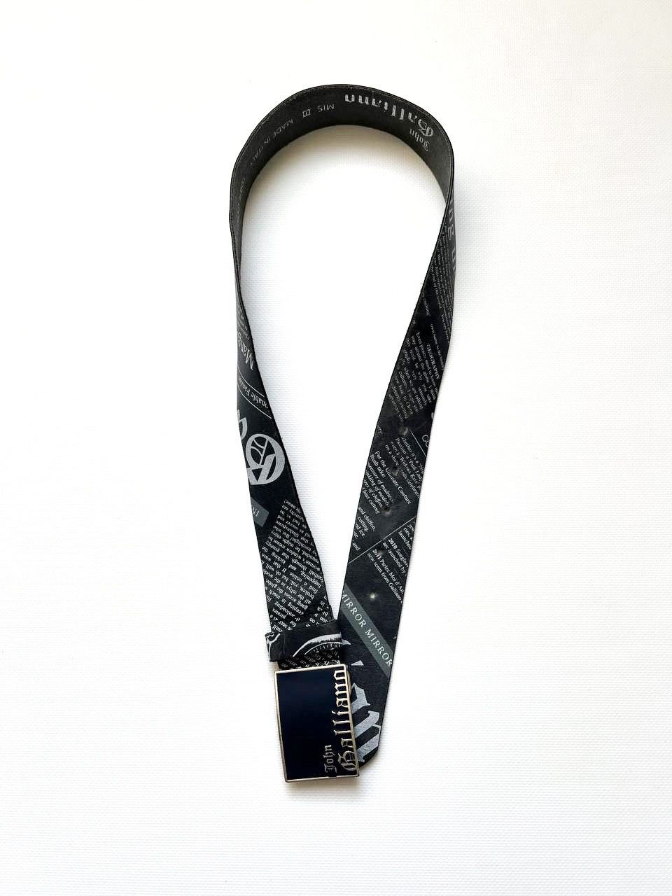 John Galliano Rare Galliano newspaper print logo gazette leather belt Size ONE SIZE - 4 Thumbnail