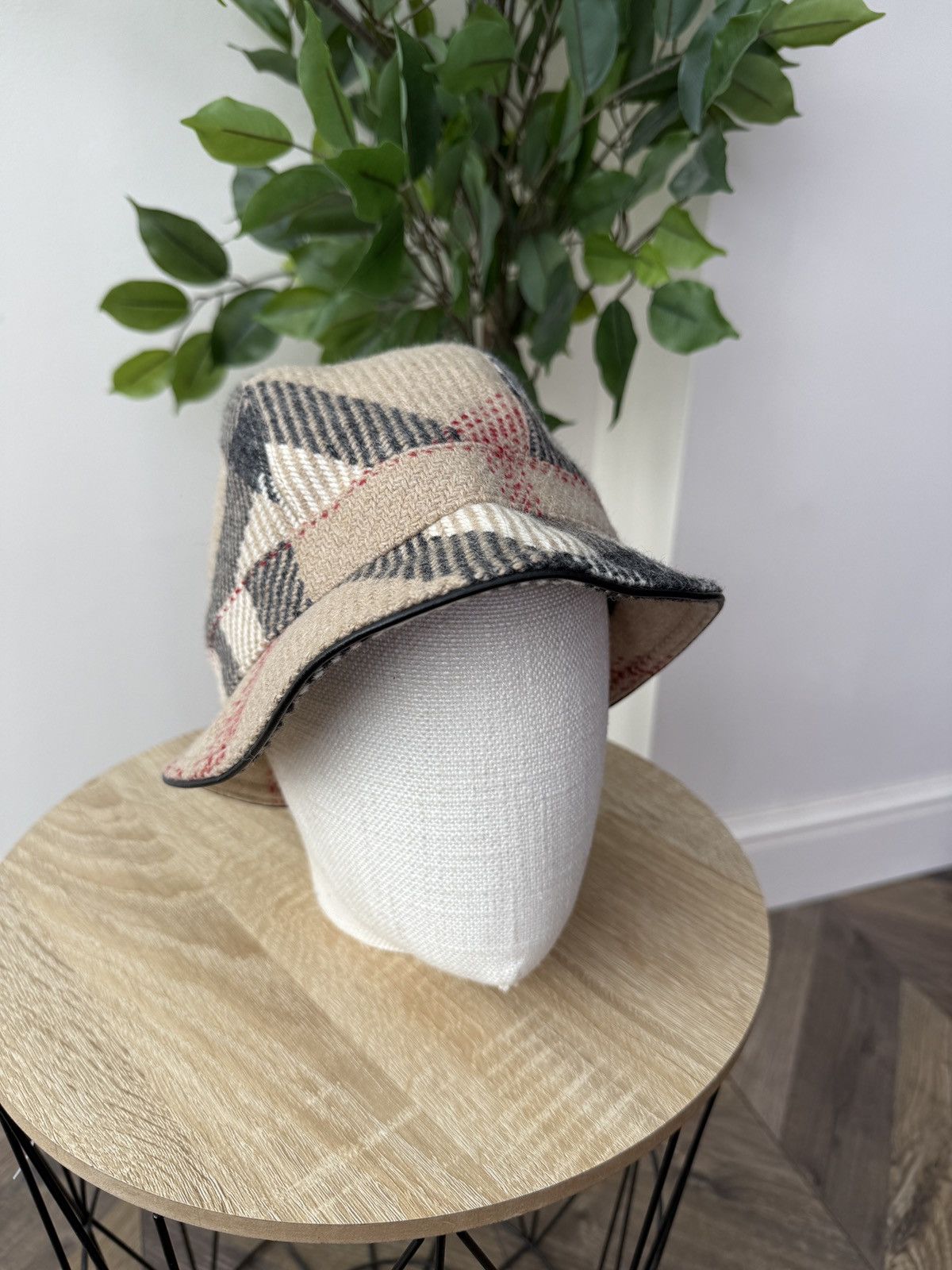 Burberry Vintage Burberry Bucket Hat Wool Leather Trim Nova Check Size ONE SIZE - 2 Thumbnail