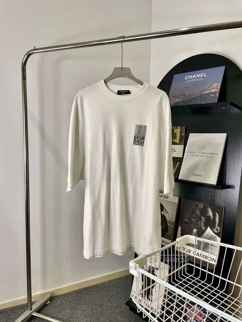 Balenciaga Balenciaga Letter Logo Printed Waterfall Letter Short Slee Size US XS / EU 42 / 0 - 1 Thumbnail
