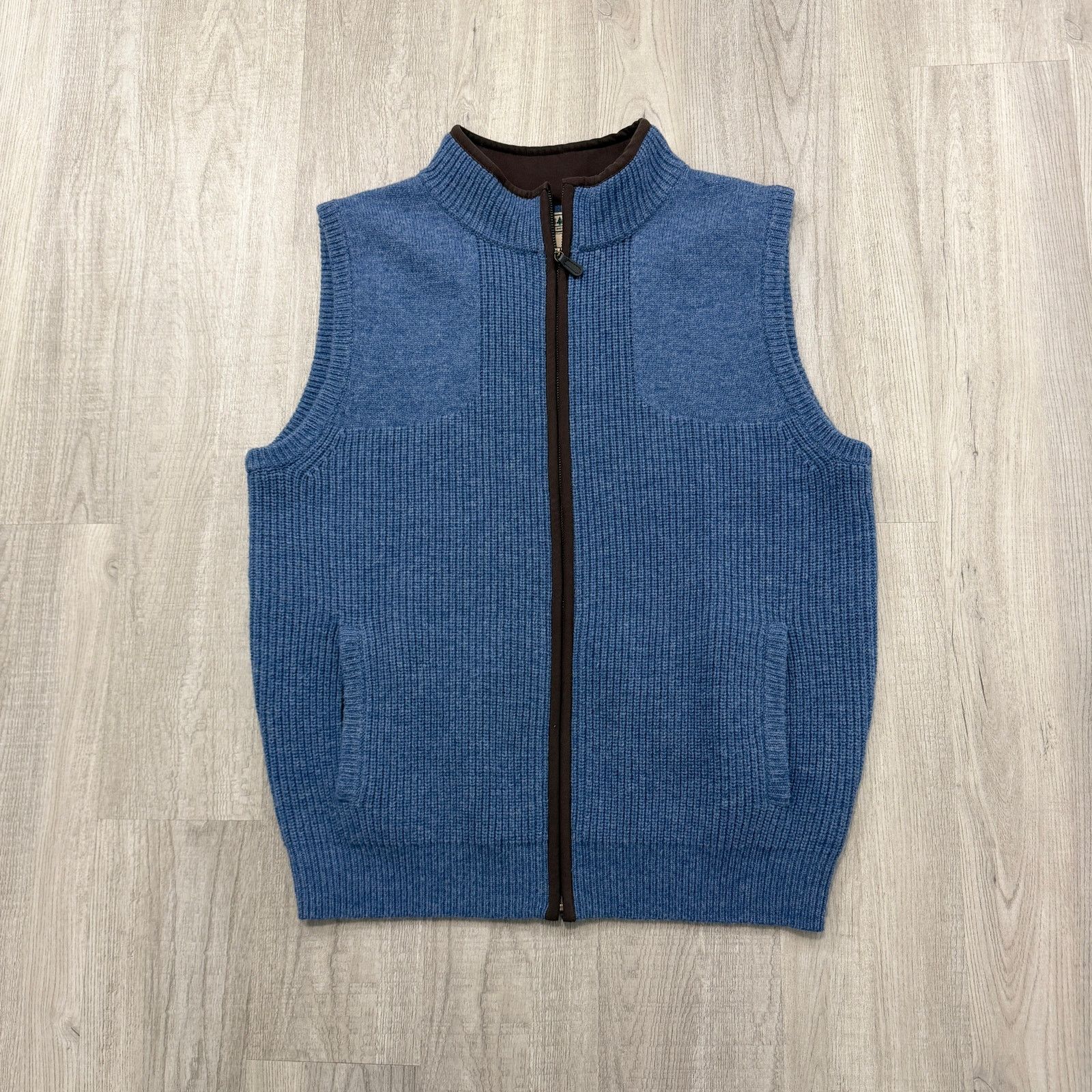 L.L. Bean LL Bean Waterfowl Sweater Vest Men's Large Blue Lambswool Size US L / EU 52-54 / 3 - 1 Thumbnail