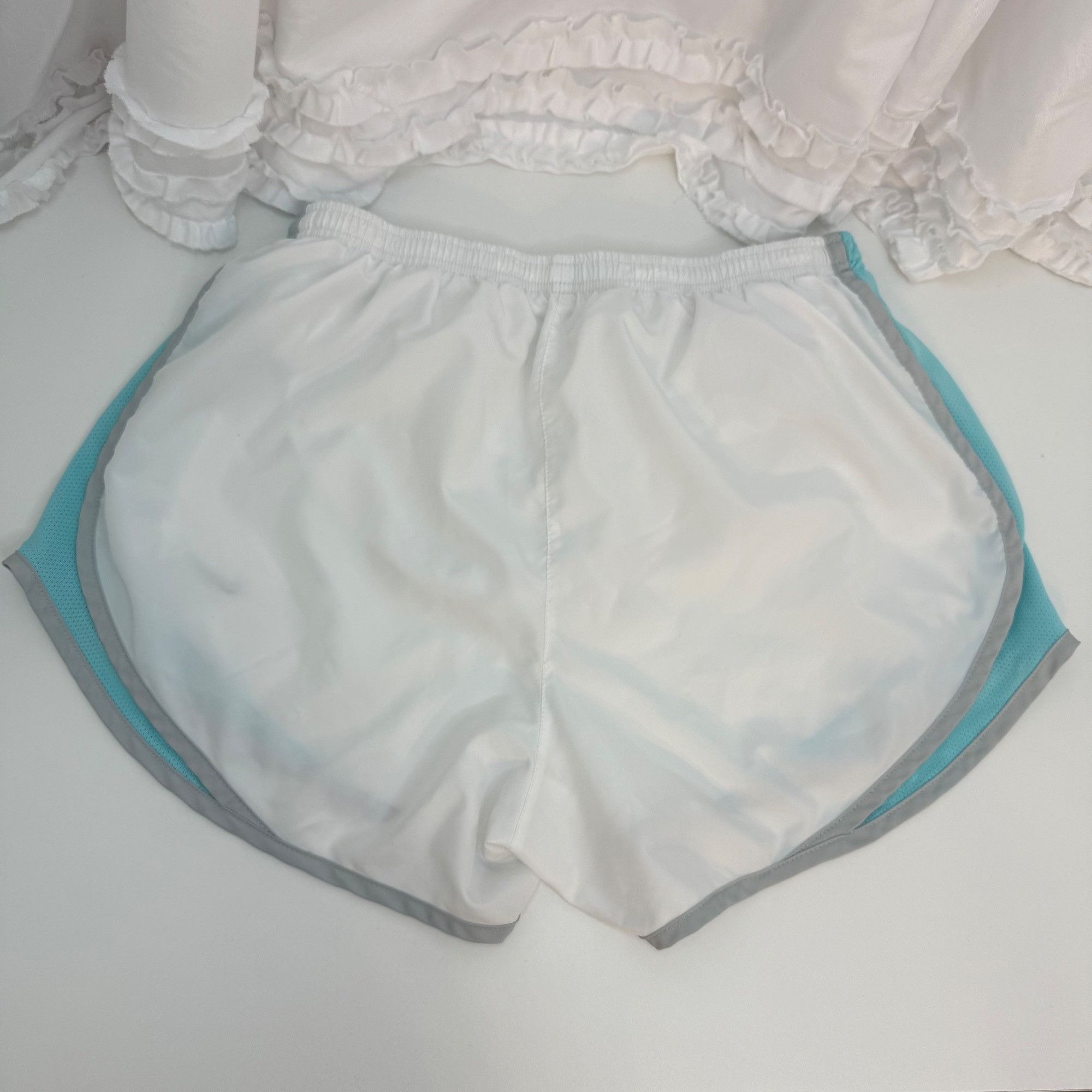 Nike Nike Womens Dri-Fit Running Shorts M White & Aqua Mesh Trim Size 26" / US 2 / IT 38 - 3 Thumbnail