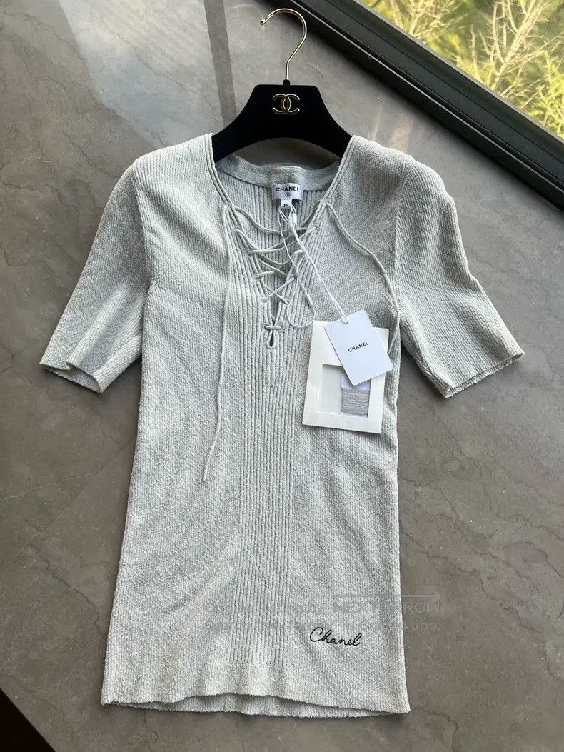 Chanel Chanel 25c silver tie-out T-shirt Size XXS / US 00 / IT 34 - 1 Thumbnail