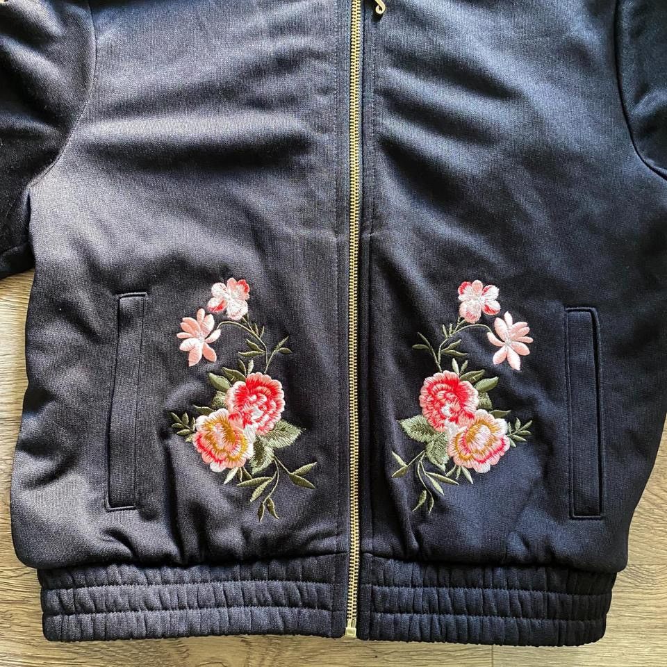 Juicy Couture Brand New Juicy Couture Black Label Floral Bomber Jacket Size XS / US 0-2 / IT 36-38 - 3 Thumbnail