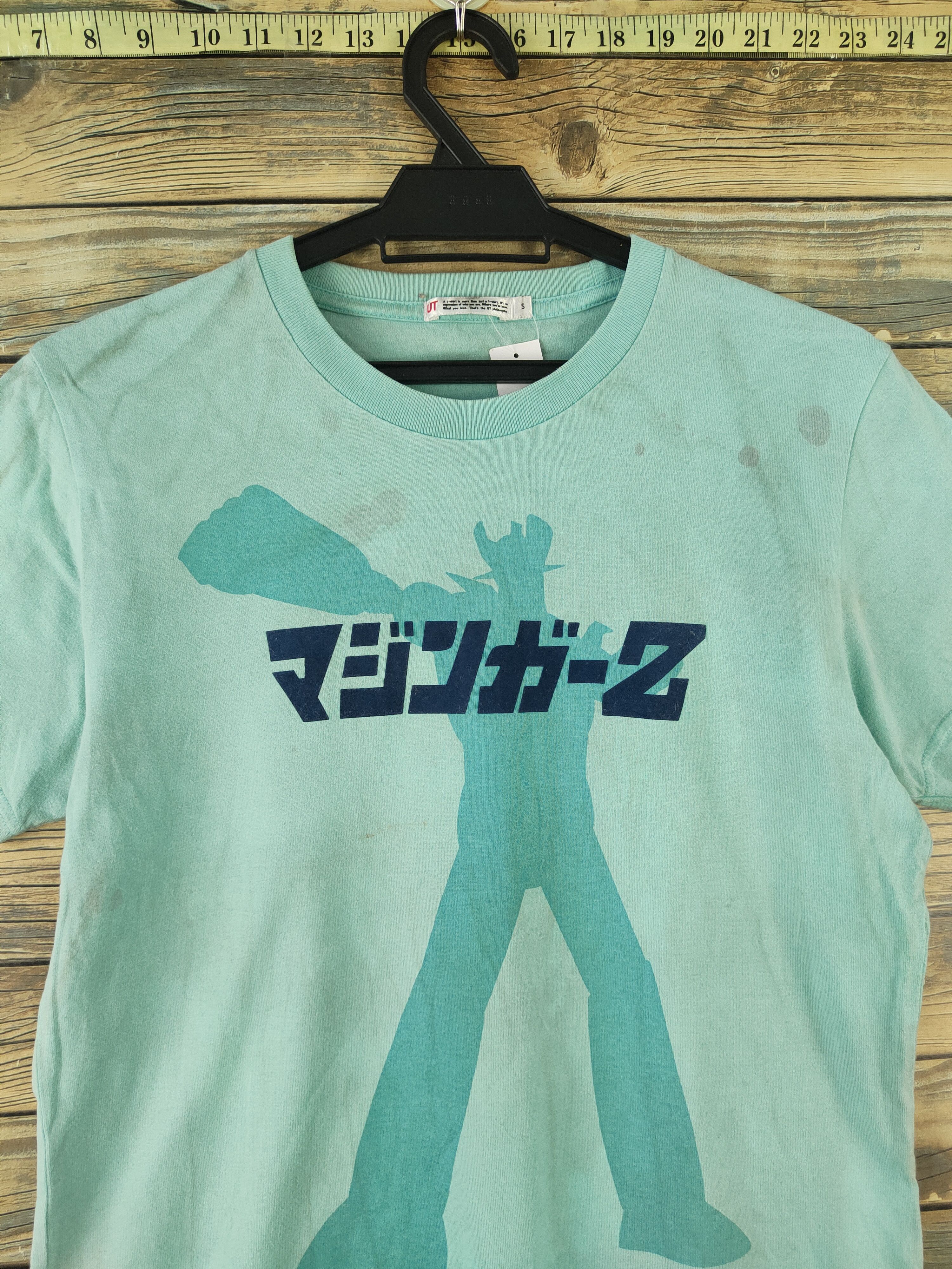 Anime DL Uniqlo anime japan Turquoise Short Sleeve T-shirt #2049 Size US S / EU 44-46 / 1 - 2 Thumbnail