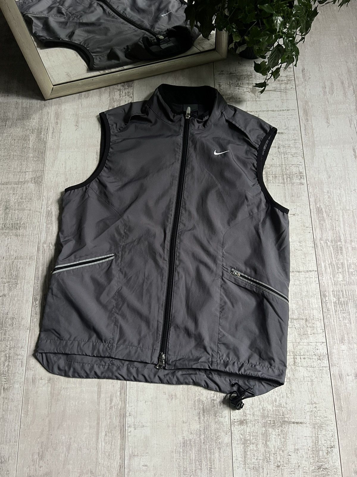 Nike Vintage Nike 90’s Nylon Vest Y2K Swoosh Drill Size US S / EU 44-46 / 1 - 1 Thumbnail