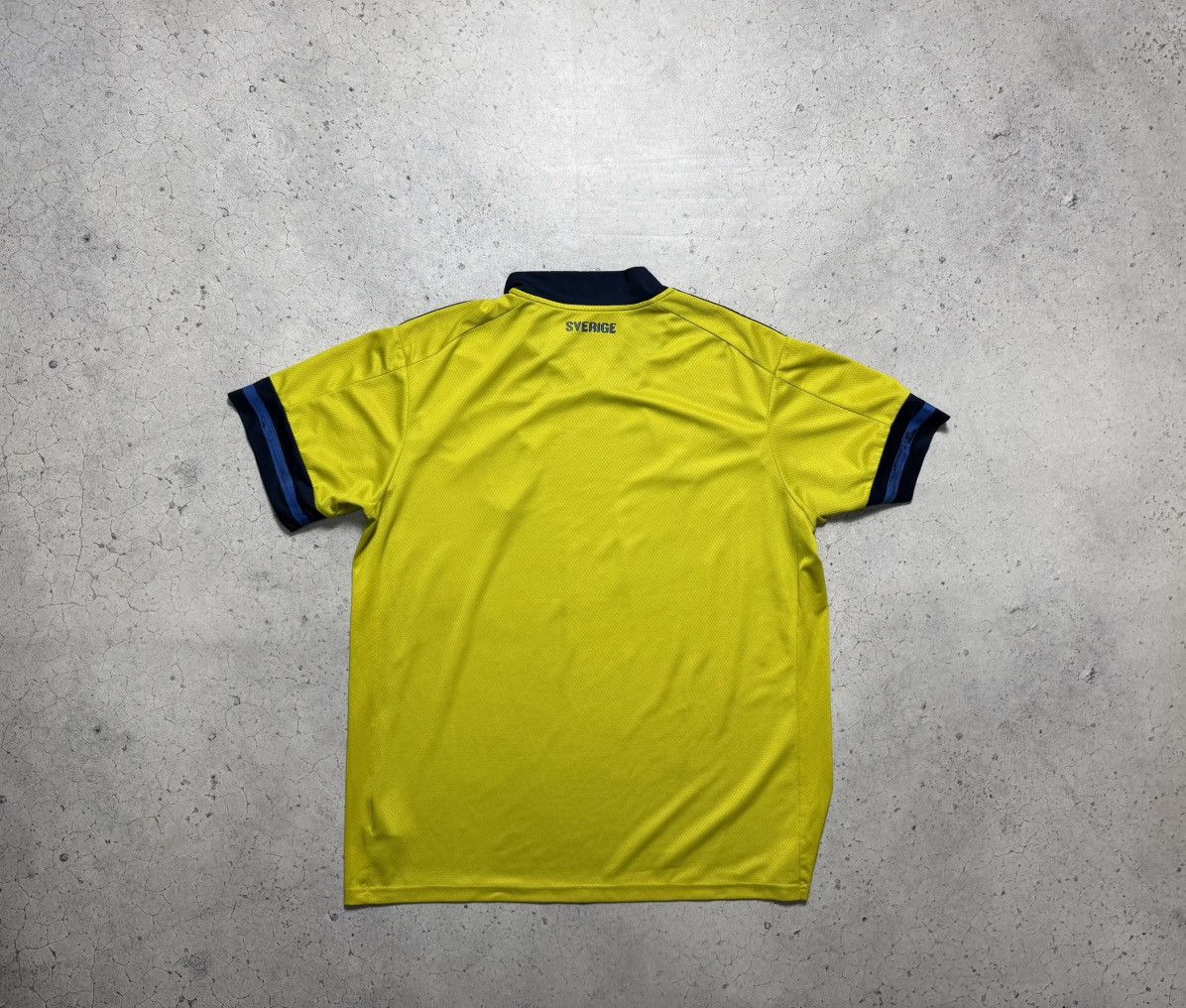 Adidas Adidas Sweden Team 2019/2020 Soccer Jersey Size US XL / EU 56 / 4 - 8 Thumbnail