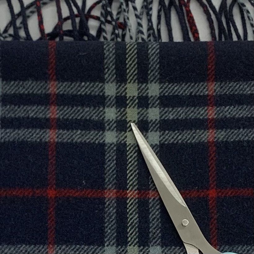 Burberry Burberrys Scarf Wool Muffler Neck Wrap BL1012 Size ONE SIZE - 8 Thumbnail
