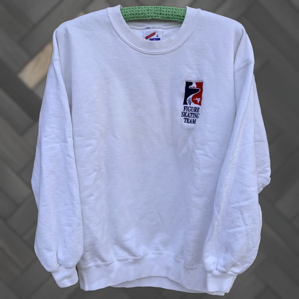 Jerzees VINTAGE Jerzees USA Figure Skating Team sweatshirt Long Sleeve Pullover Embroidered L Mens White Cotton Blend Crew Neck Size US L / EU 52-54 / 3 - 1 Thumbnail