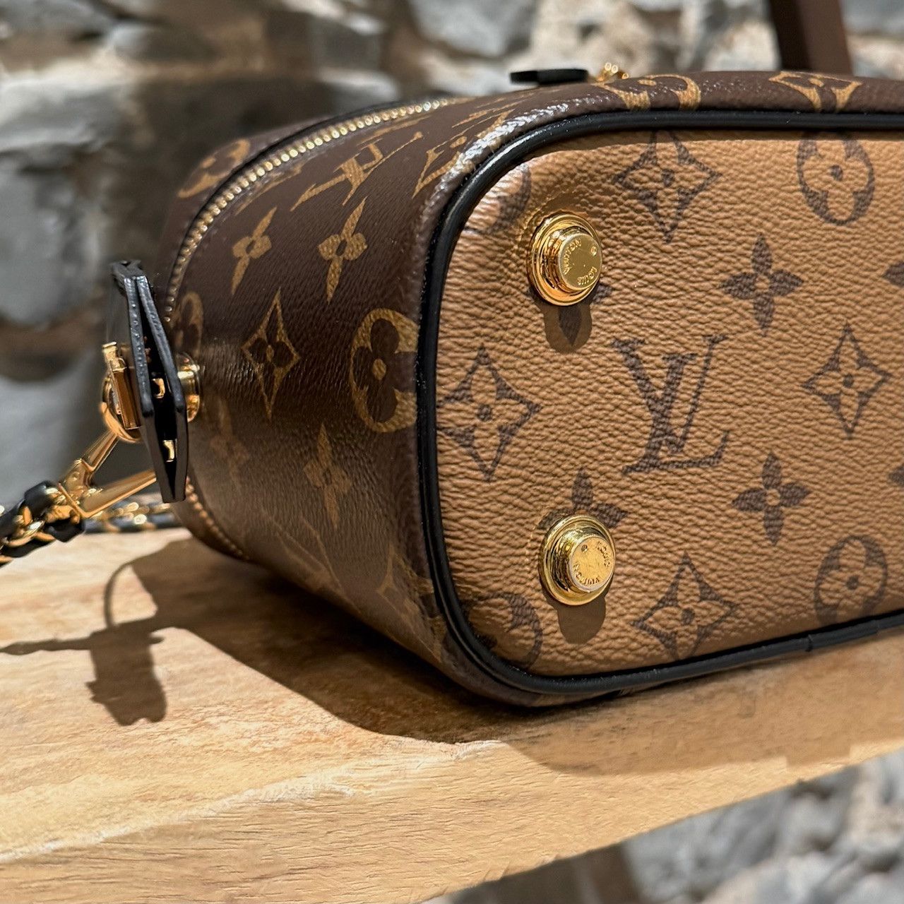 Louis Vuitton Louis Vuitton 2022 Vanity PM Monogram Reverse Chain Bag Size ONE SIZE - 12 Thumbnail