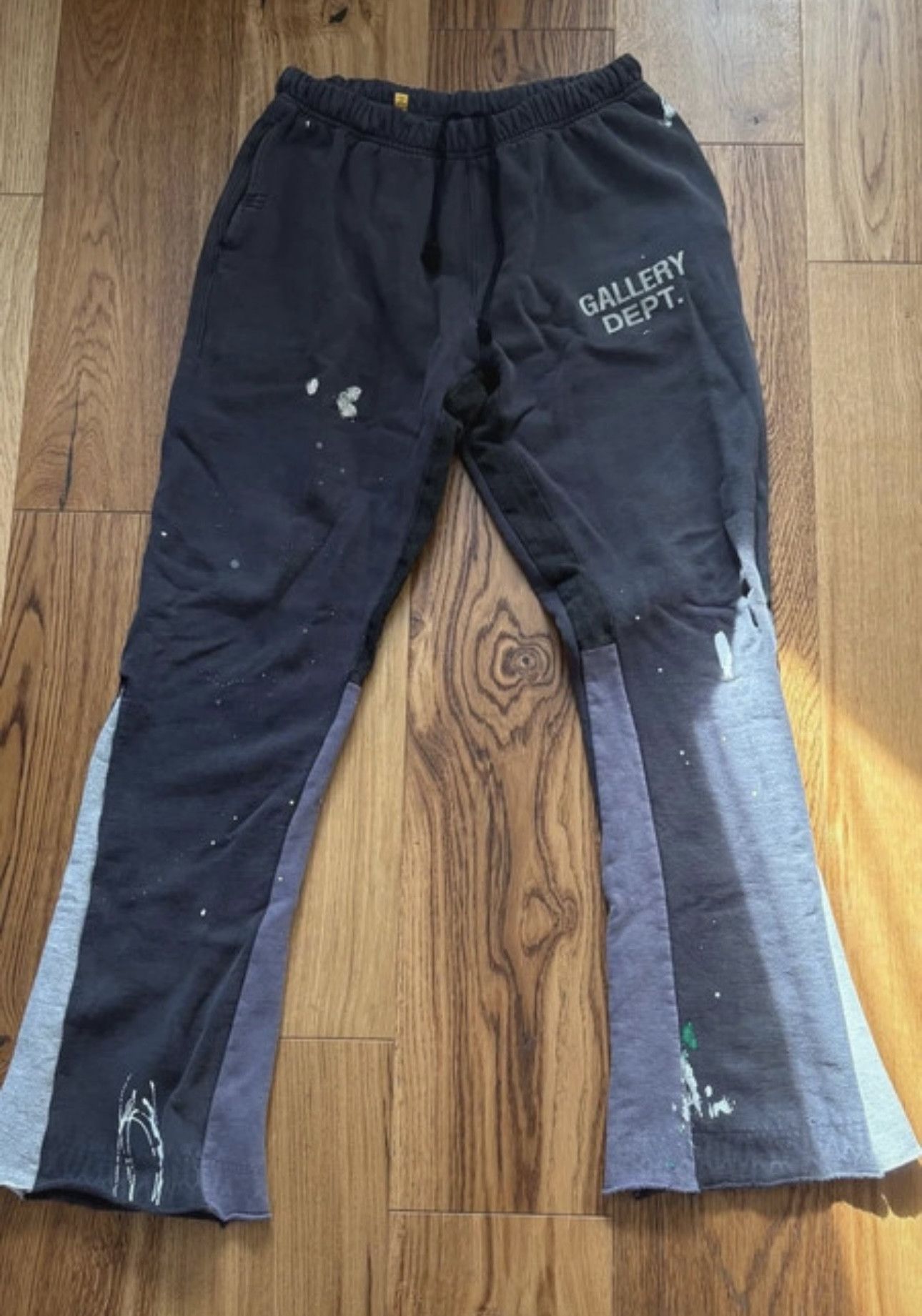 Gallery Dept. Gallery Dept Flared Sweatpants Size US 34 / EU 50 - 1 Thumbnail