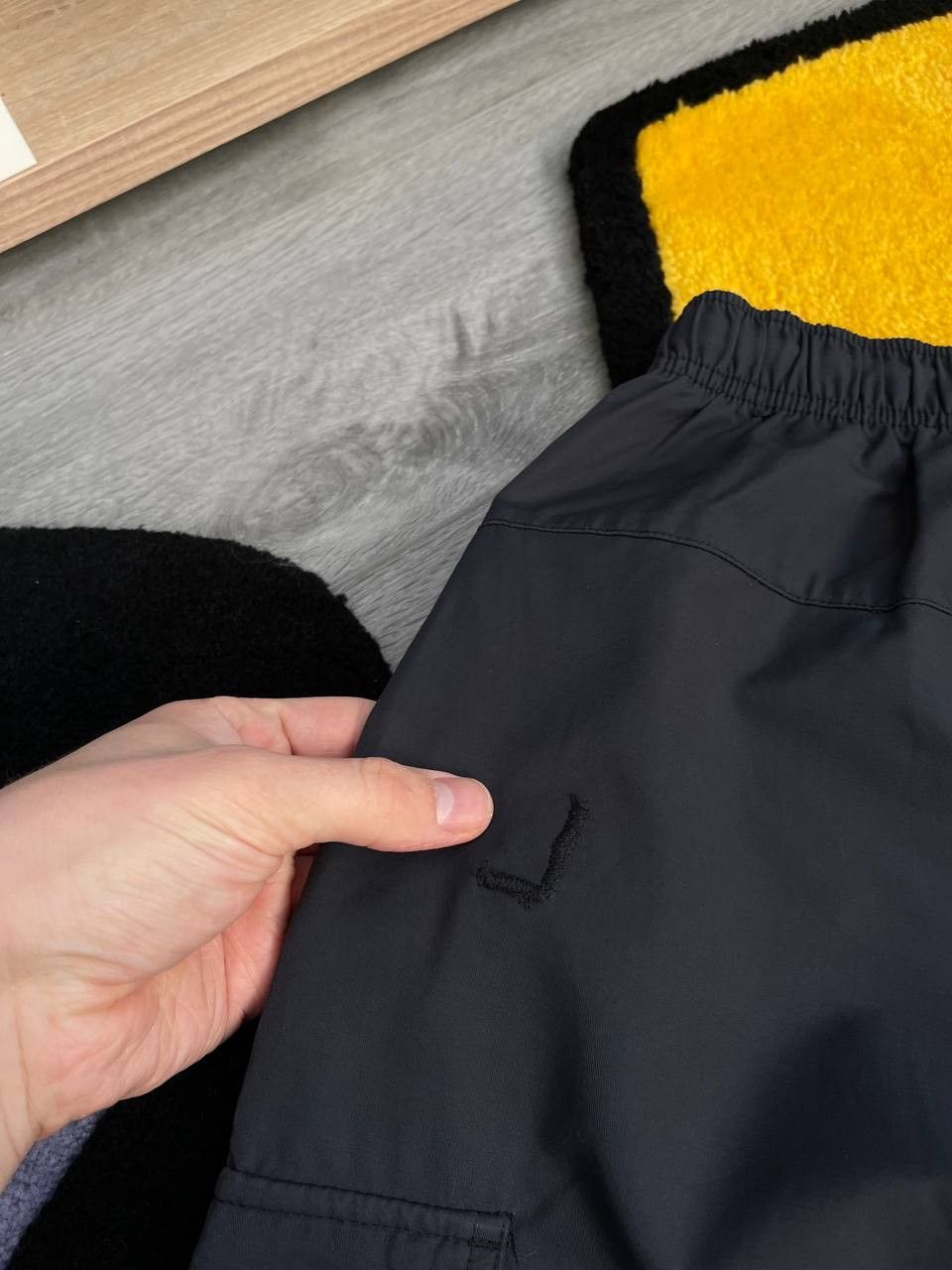 Nike × Streetwear × Vintage nike vintage rare cargo nylon swoosh 90s sweatpants Size US 30 / EU 46 - 9 Thumbnail