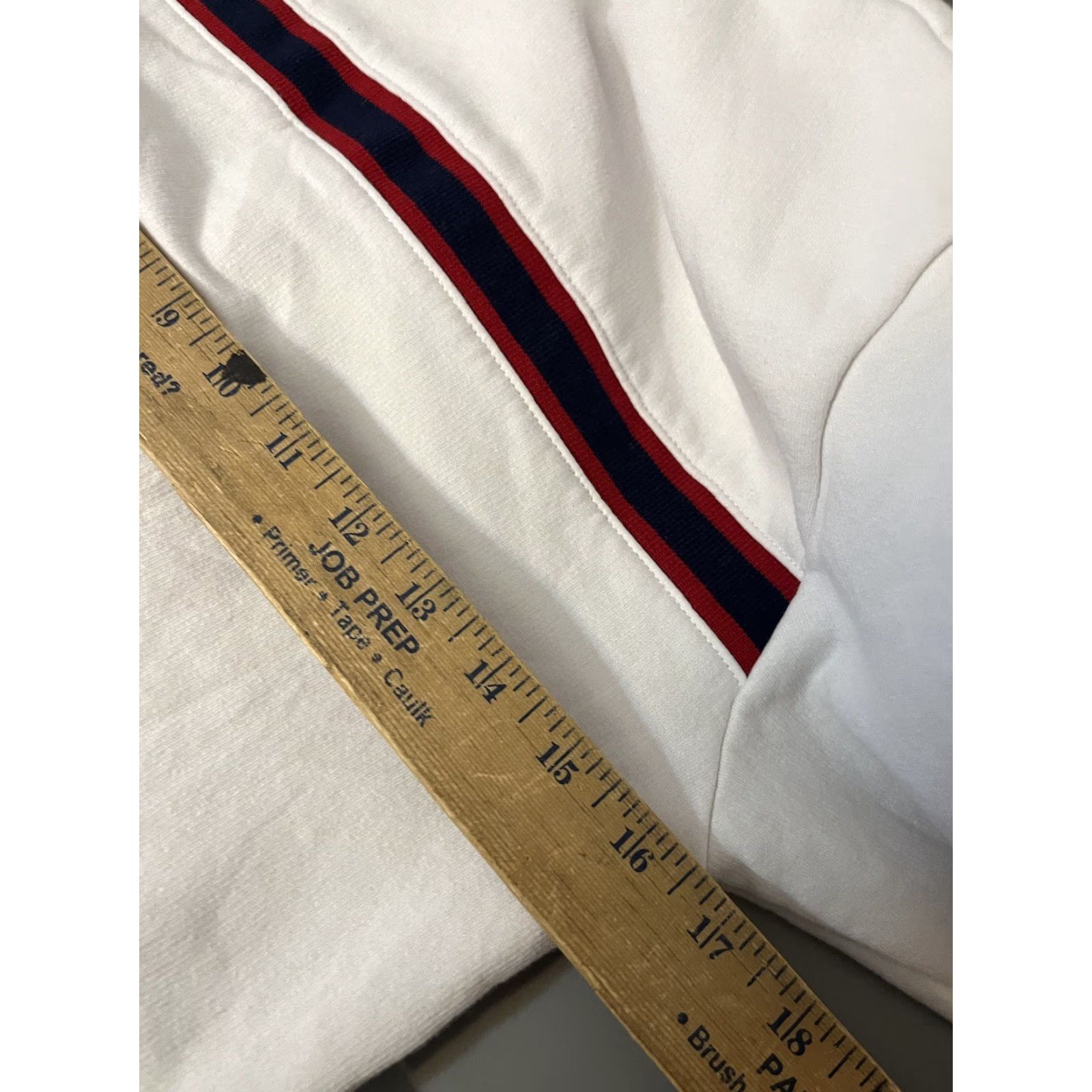 H&M H&M Divided Women's White W/ Stripe Crew Neck Pullover Sweatshirt XS Size White Casual Pullover Women XS White Vintage? Size XS / US 0-2 / IT 36-38 - 5 Thumbnail