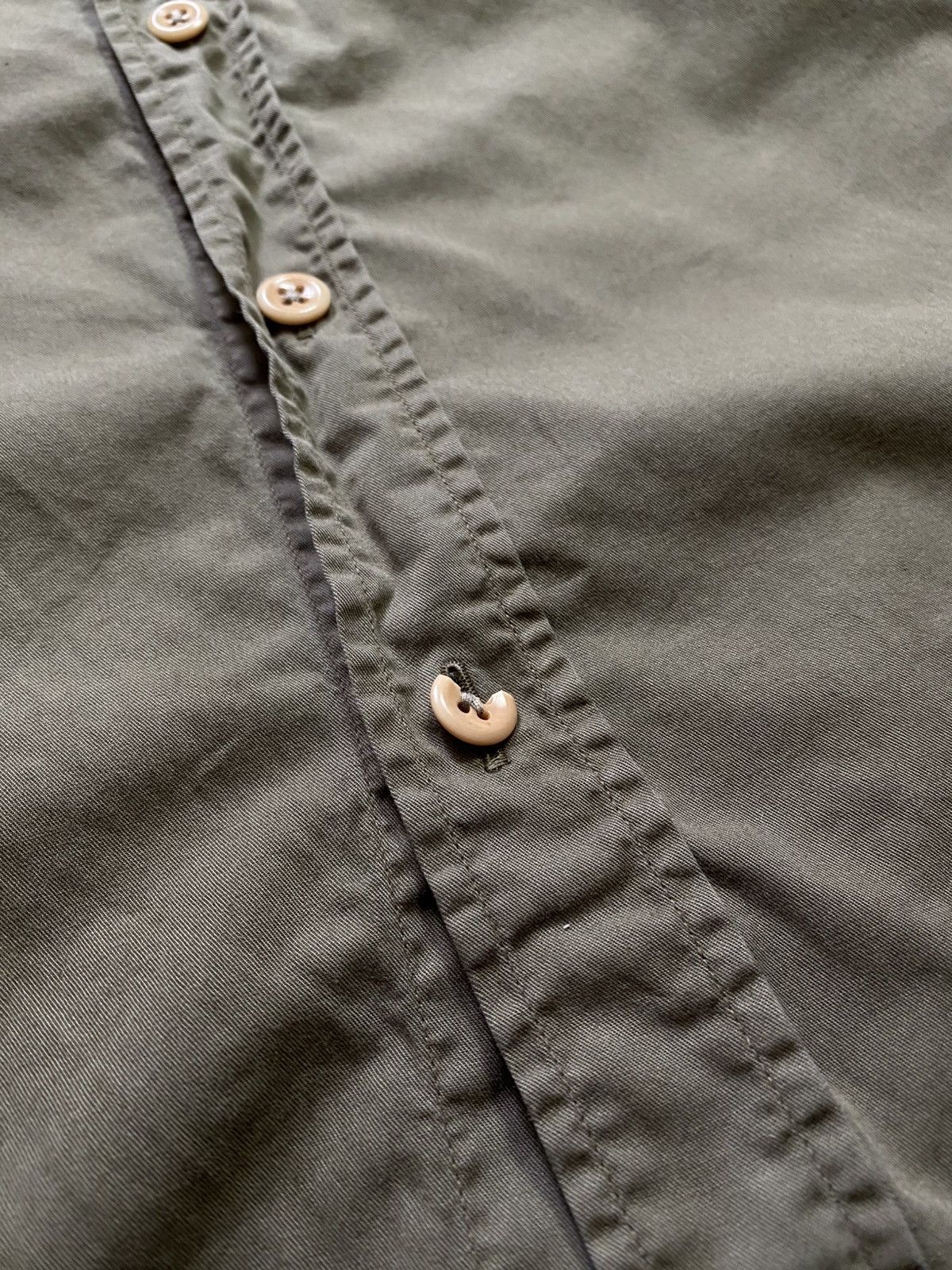 Tom Ford Tom Ford Military style two pockets cotton button up shirt Size US S / EU 44-46 / 1 - 13 Thumbnail