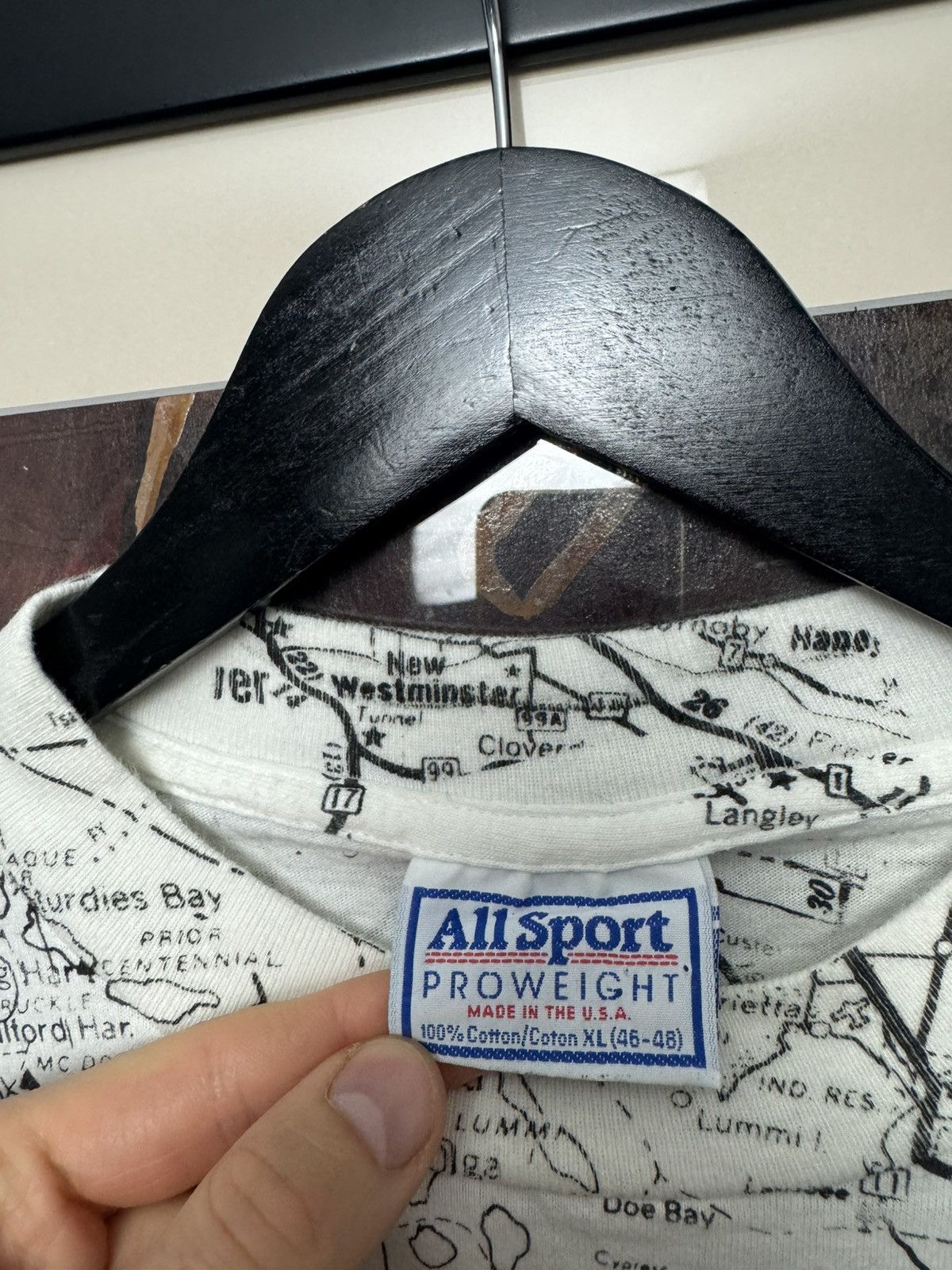 Vintage Vintage 1990s Washington USA AOP Tee Allsport Single Stitch Size US XL / EU 56 / 4 - 4 Thumbnail