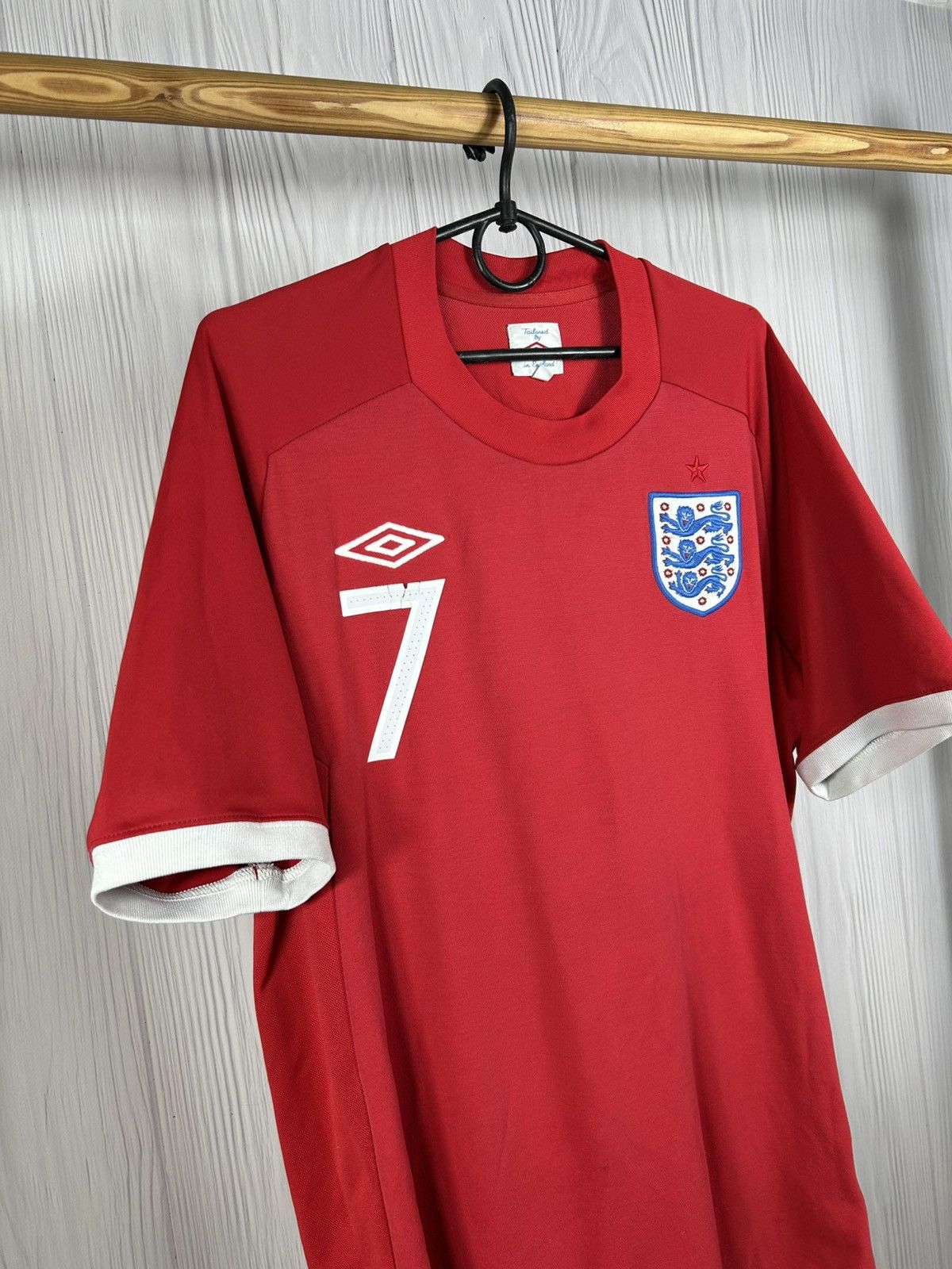 Umbro England Beckham Soccer Jersey 2010 Umbro Away Shirt Size 40 Size US M / EU 48-50 / 2 - 3 Thumbnail