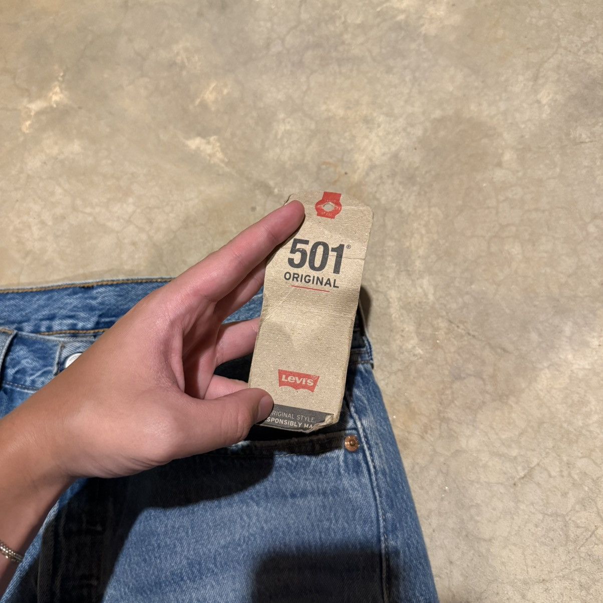 Levi's Levi’s 501 Distressed Thrashed Jeans Skater Grunge ERD Y2K Size US 32 / EU 48 - 7 Thumbnail
