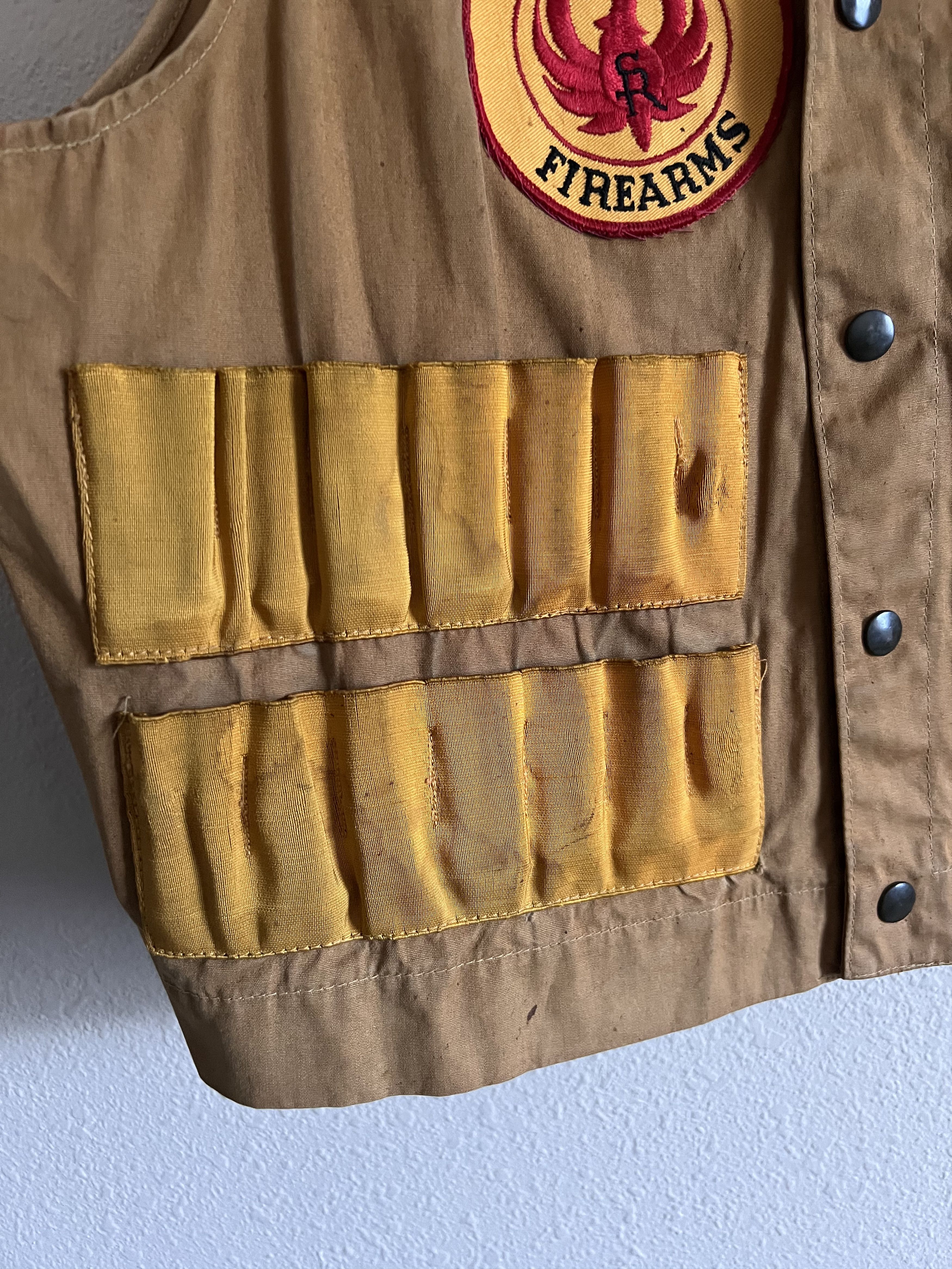 Vintage Vintage 80s Hunting Vest with Patches and Pins Size US L / EU 52-54 / 3 - 5 Thumbnail