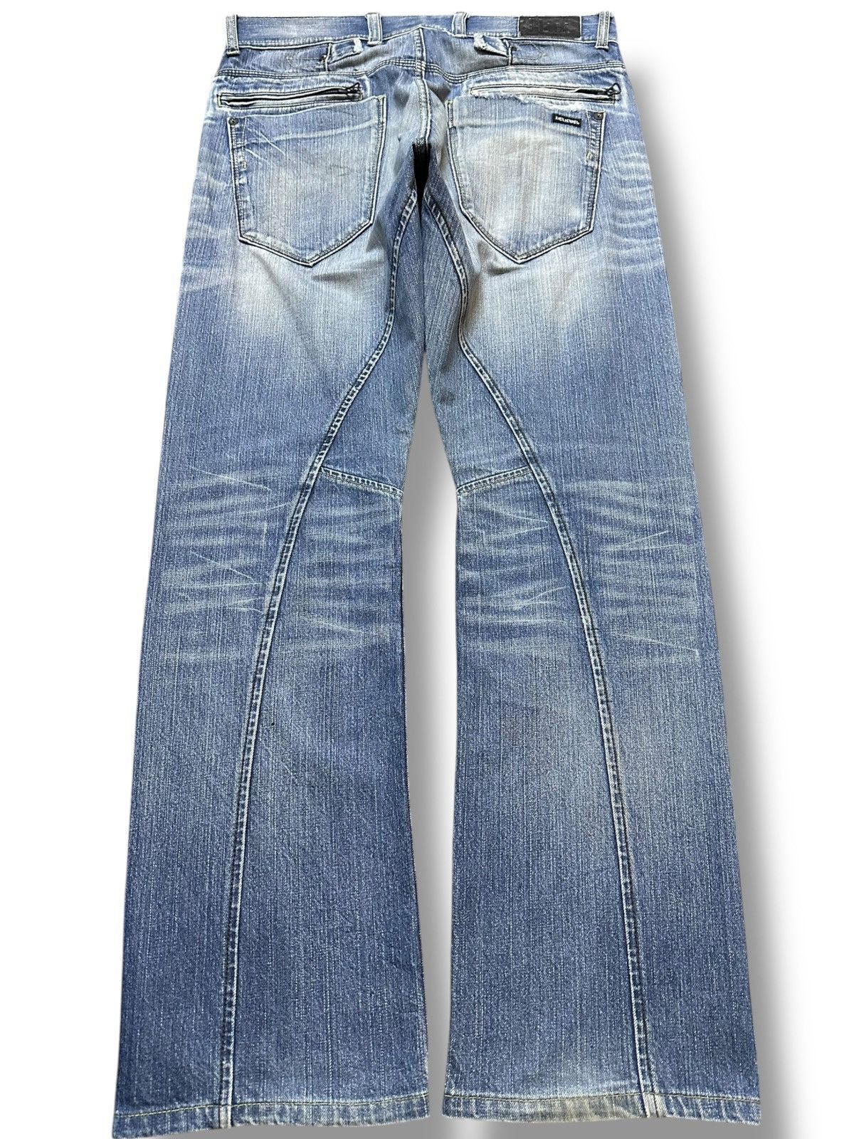 Japanese Brand Vintage Back Number Curvy Leg Whiskers Faded Denim Size US 33 - 5 Thumbnail