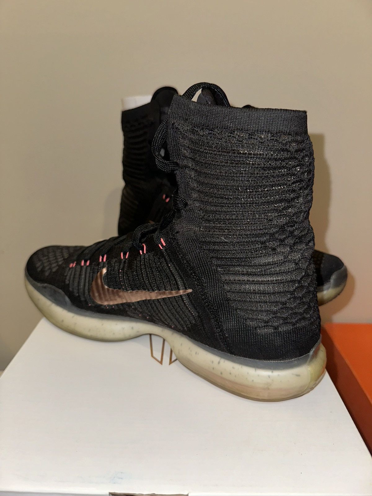 Nike Kobe 10 Elite "Rose Gold" Size US 10 / EU 43 - 6 Thumbnail