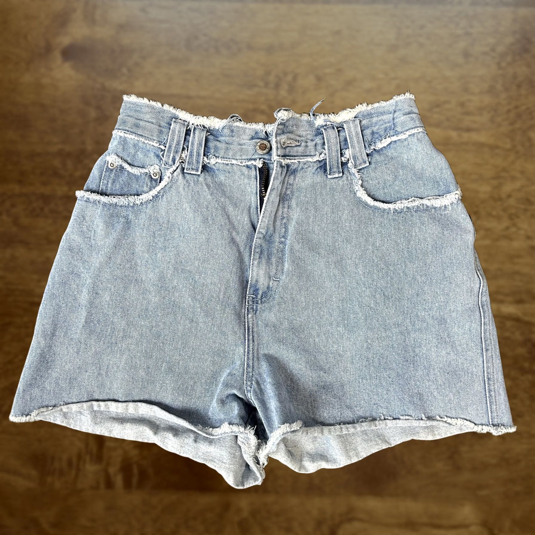 Vintage L.A. Blues Shorts Womens 12 Denim Blue High Rise Cut-Off Frayed Hem Casual straight Navy 31 in Waist 4 in Inseam Womens Size 34" / US 12 / IT 48 - 1 Thumbnail
