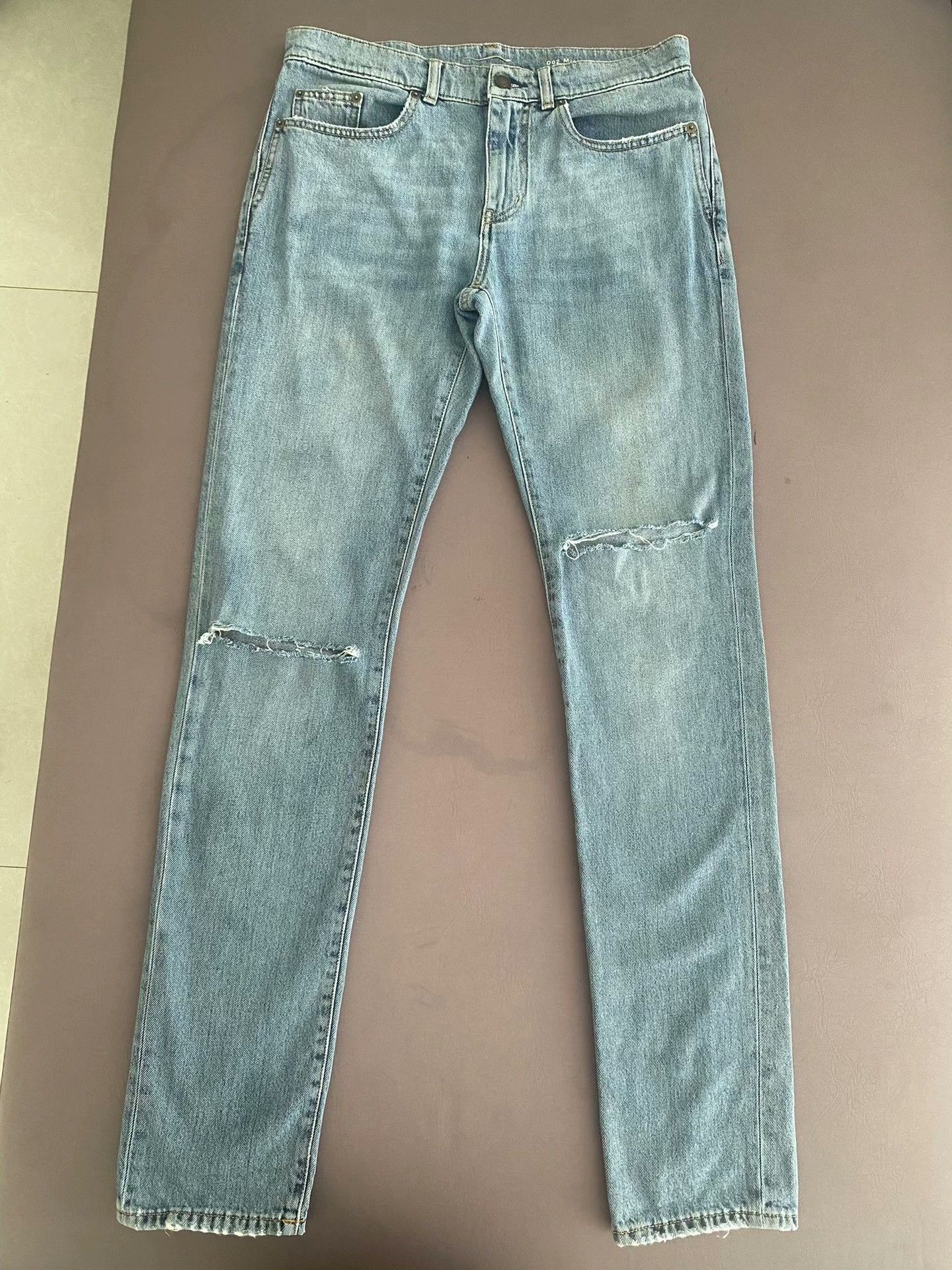 Saint Laurent Paris Saint Laurent 18SS Distressed Blue Jeans Size US 30 / EU 46 - 1 Thumbnail