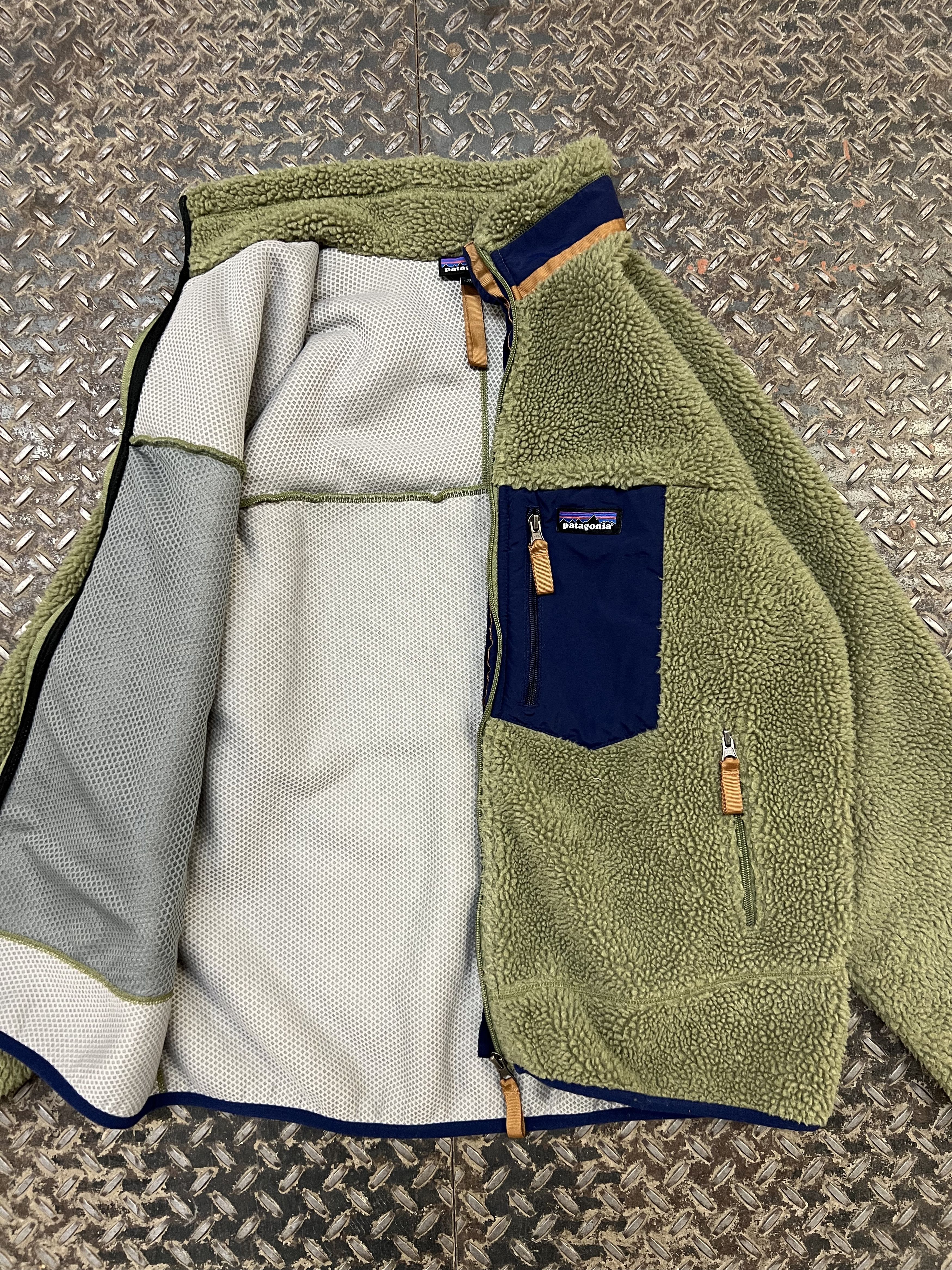 Patagonia Patagonia Sage Green Retro-X Deep Pile Fleece Jacket Size US XL / EU 56 / 4 - 4 Thumbnail