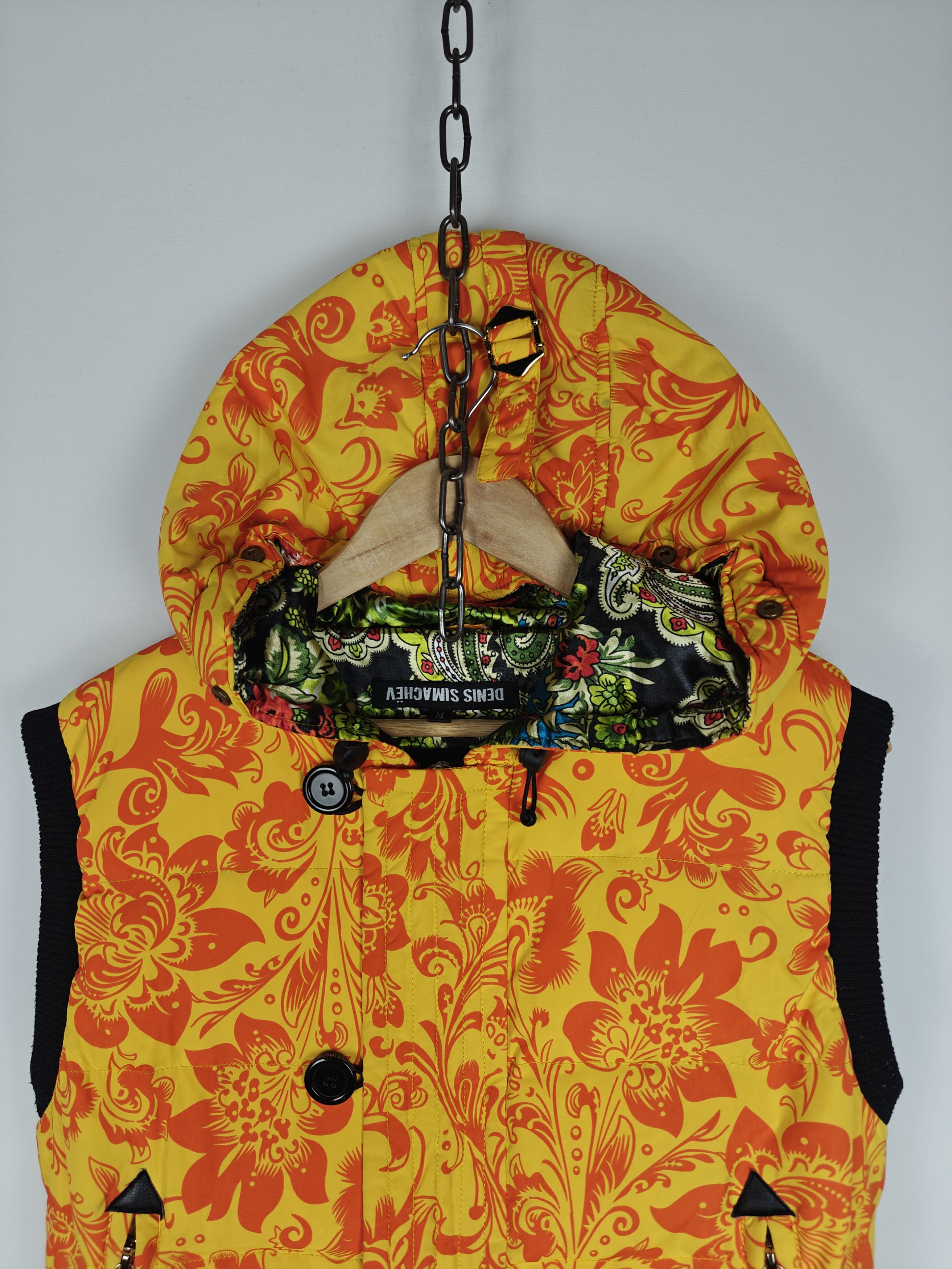 Denis Simachev Grail! Denis Simachev Vest Jacket Puffer Hooded size M Size US M / EU 48-50 / 2 - 2 Thumbnail