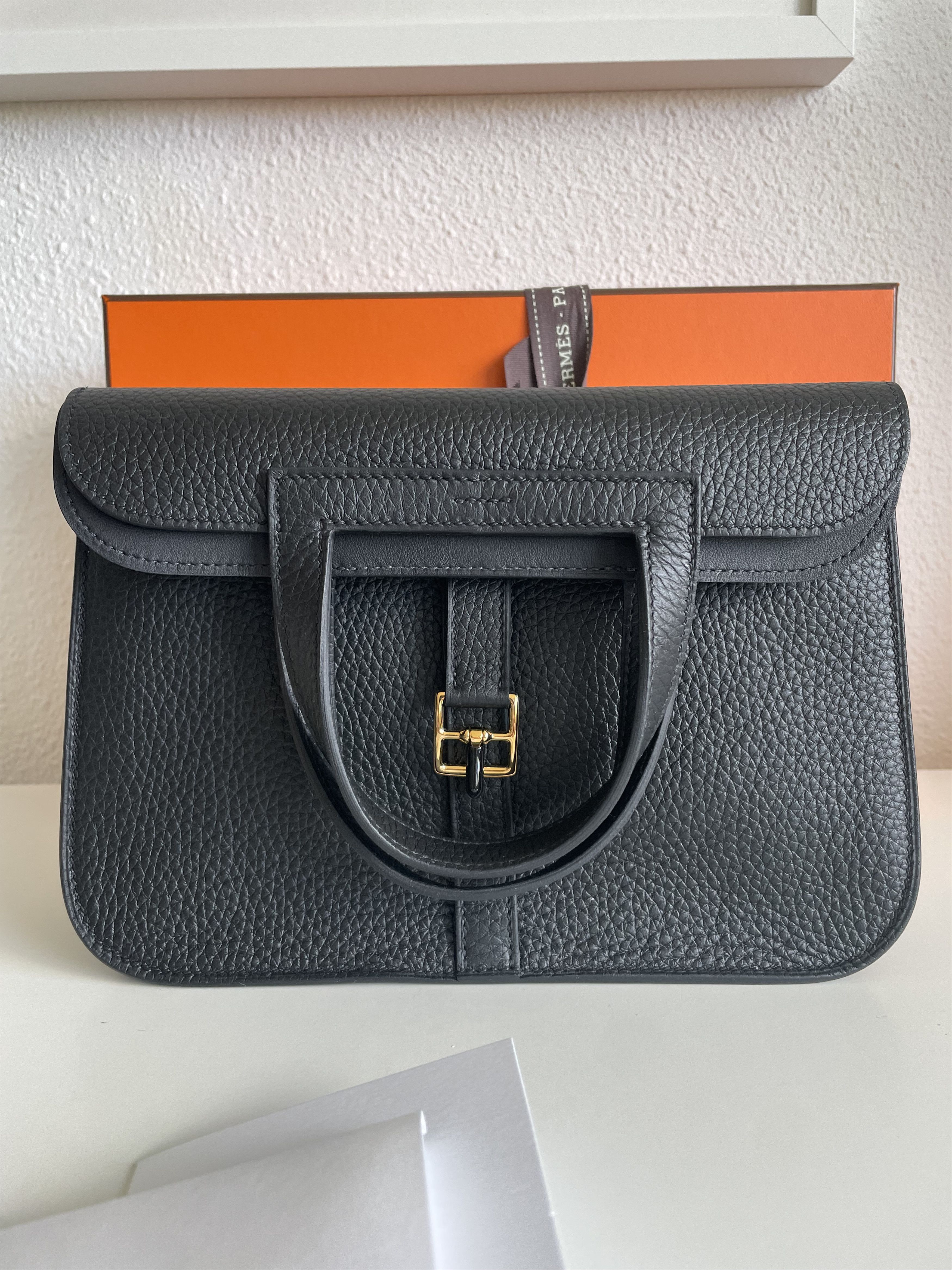 Hermes Hermes Halzan 25 Noir Clemence / Gold Hardware Size ONE SIZE - 4 Thumbnail