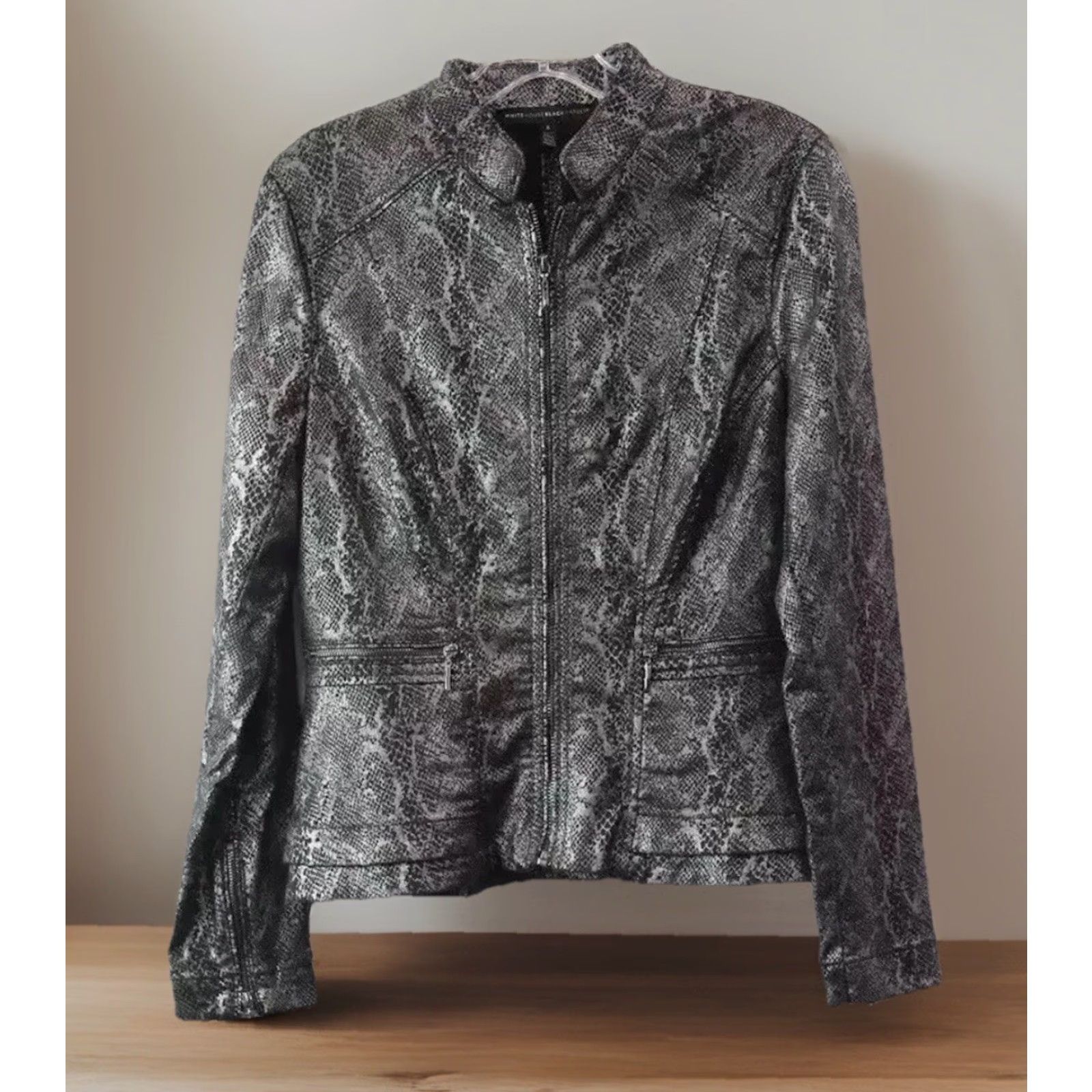 White House Black Market Women's White House Black Market Faux SnakeSkin ZipUp Jacket Size 8 Gray Mens? Size M / US 6-8 / IT 42-44 - 2 Thumbnail