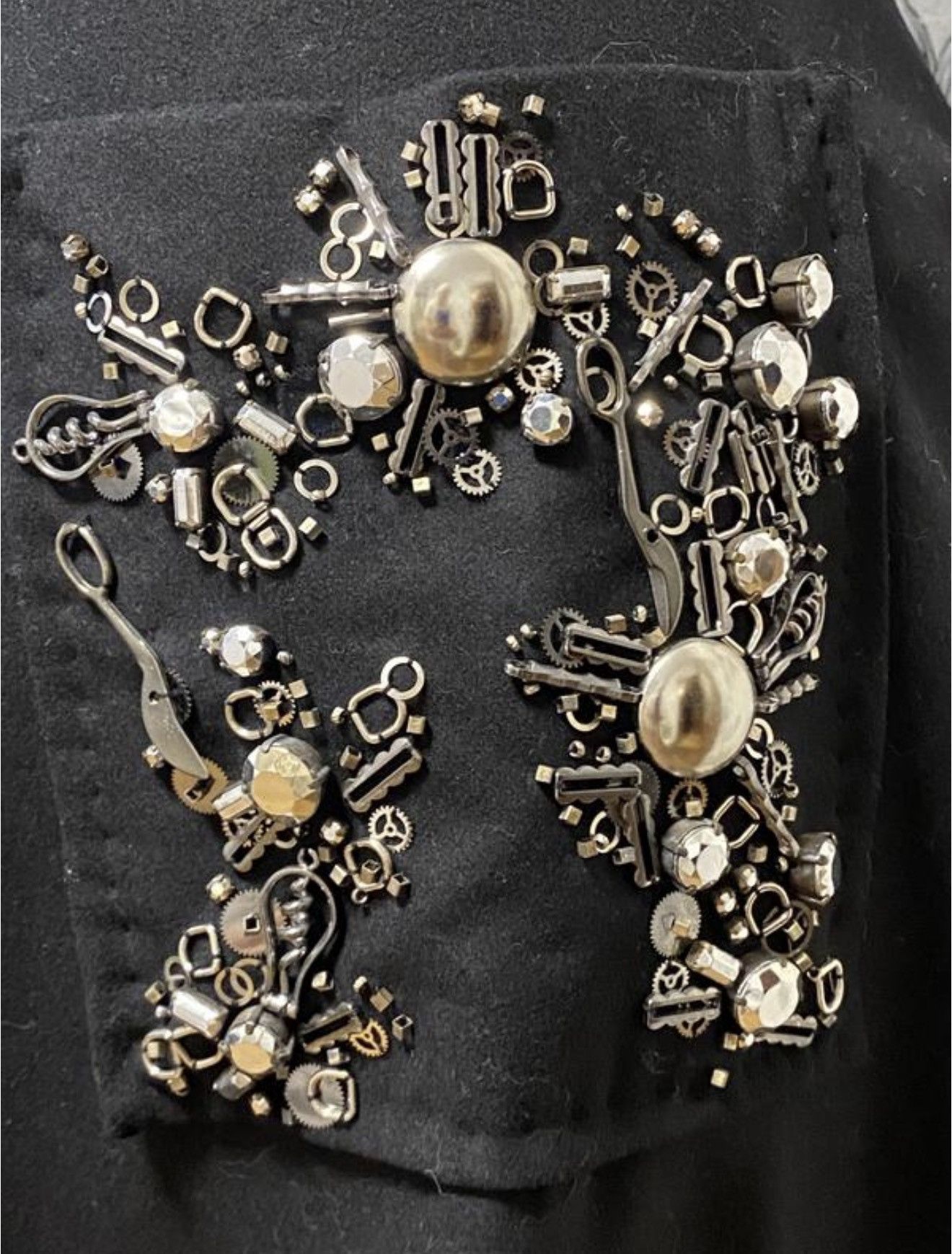 Prada PRADA FW2006 Embellished Wool Skirt Charms Vintage crystals Size 28" / US 6 / IT 42 - 2 Thumbnail