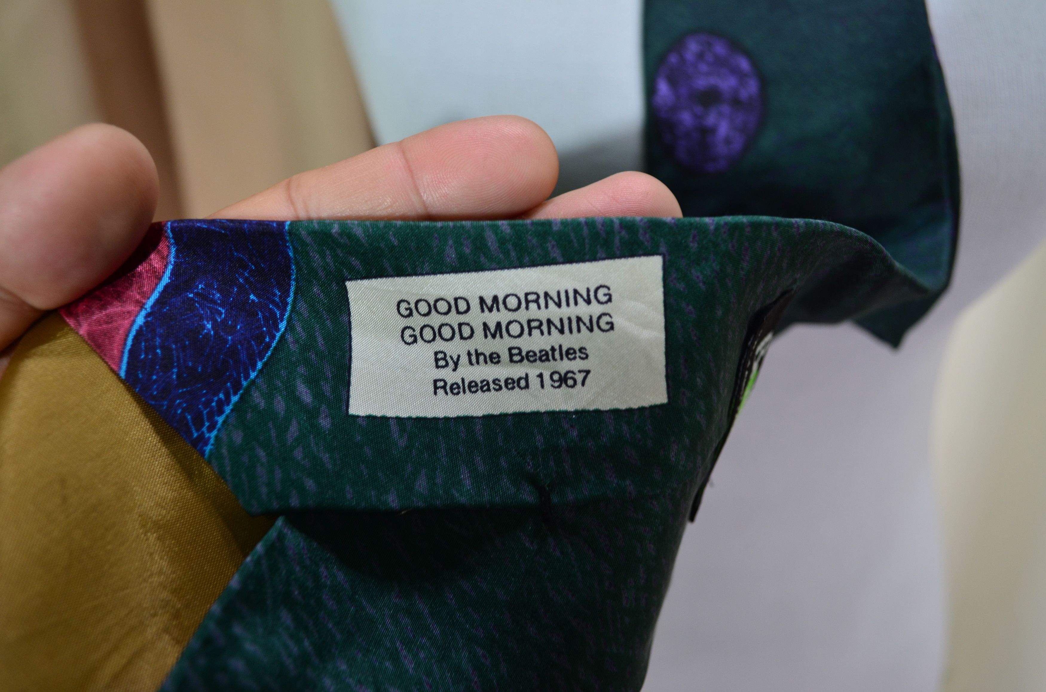 Vintage Vintage The Beatles 1991 Good Morning Necktie Size ONE SIZE - 5 Thumbnail