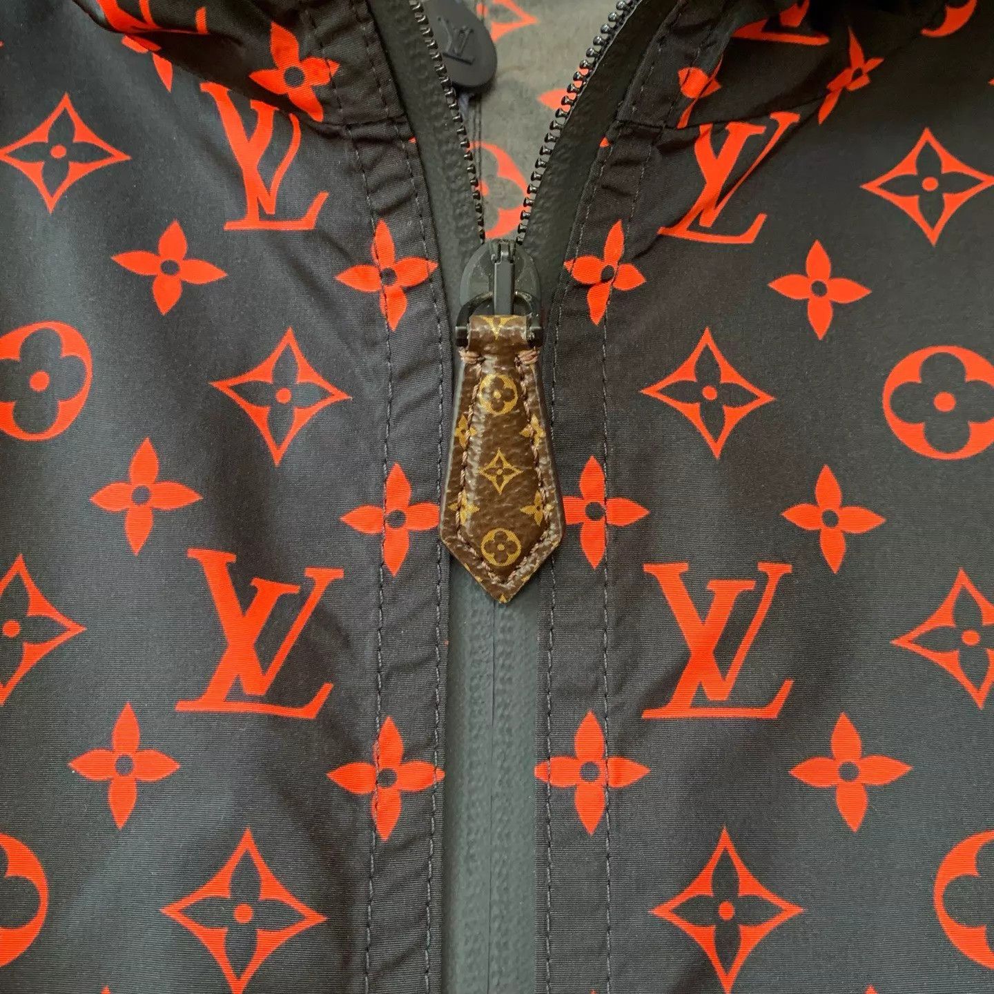 Louis Vuitton LV Women's Burgundy Full Logo WP Hooded Parka Size S / US 4 / IT 40 - 5 Thumbnail
