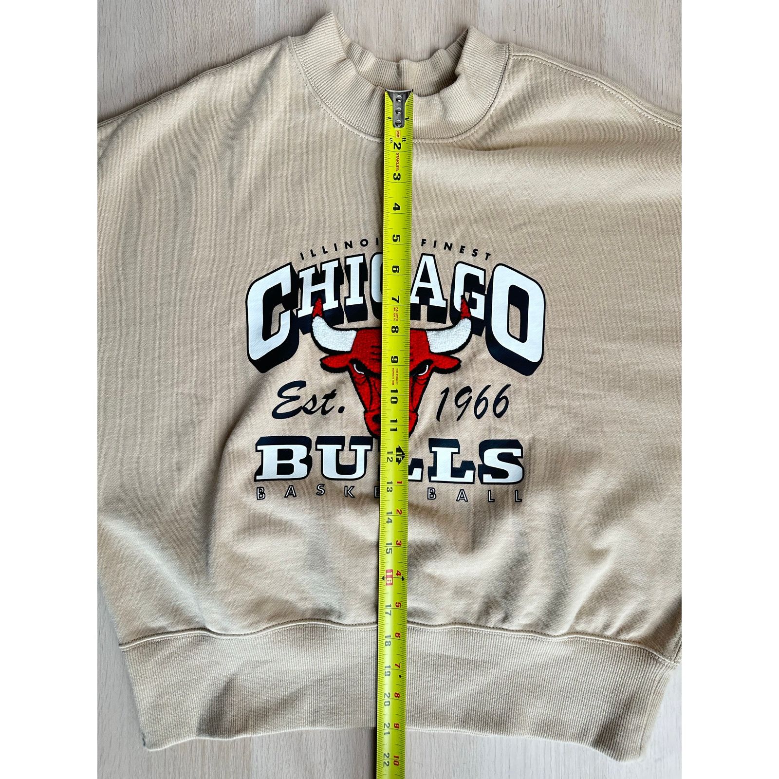 NBA Chicago Bulls Vintage NBA Beige Crewneck -Size S/M - New Size US M / EU 48-50 / 2 - 6 Thumbnail