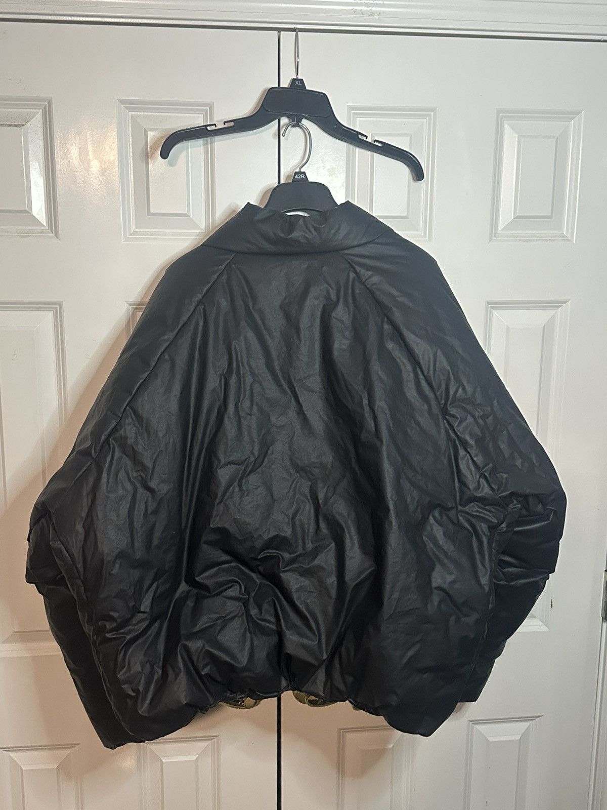 Balenciaga × Gap × Yeezy GAP × YEEZY Round Jacket. Black puffer jacket. Size US XL / EU 56 / 4 - 2 Thumbnail