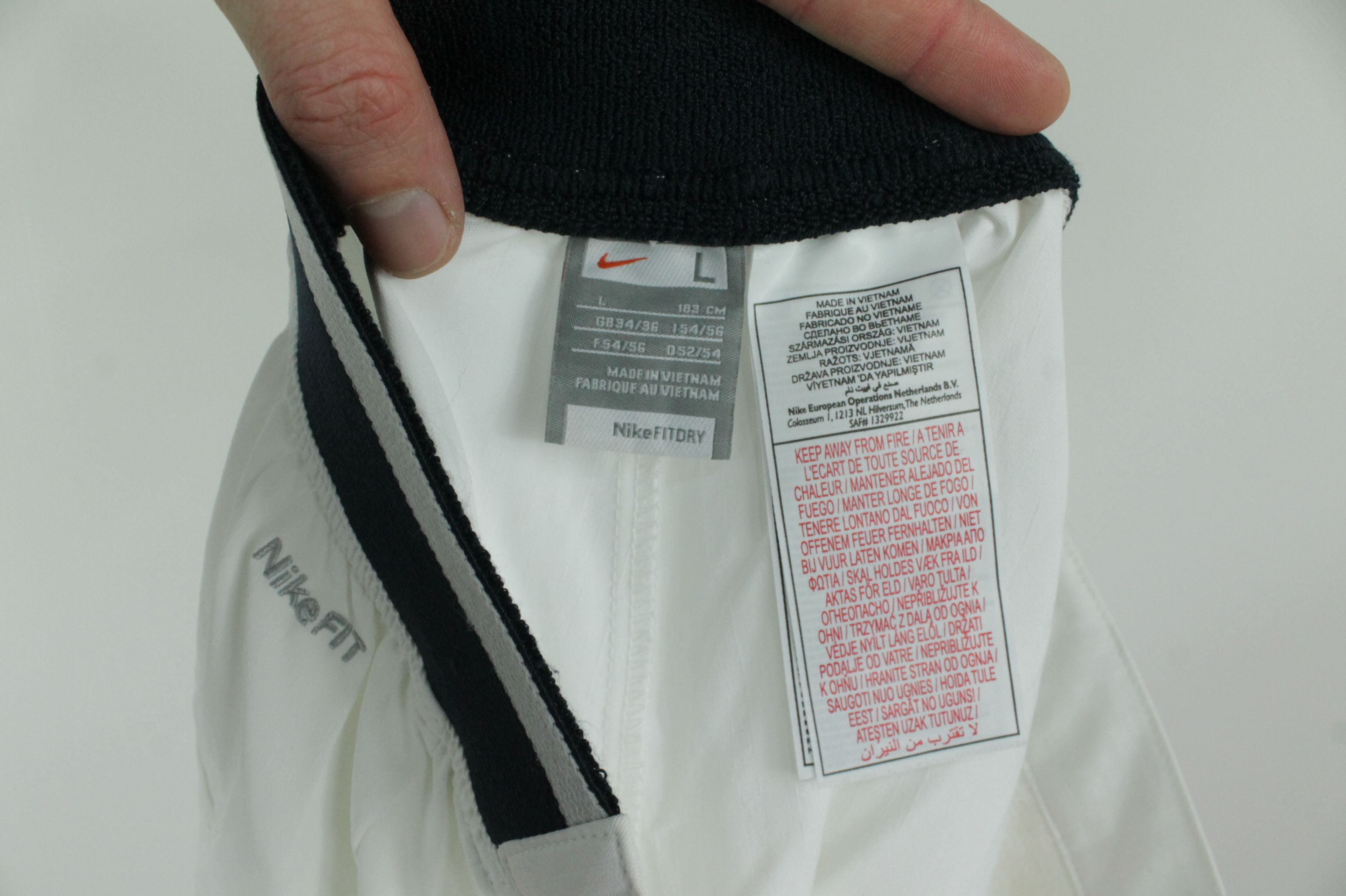 Nike Nike Roger Federer RF 2007 Down The Line Men's Tennis Shorts Size US 34 / EU 50 - 8 Thumbnail