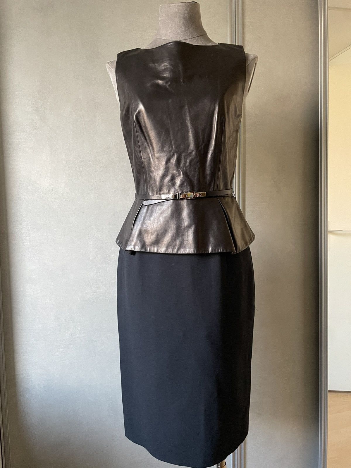 Dior CHRISTIAN DIOR LEATHER DRESS Size XS / US 0-2 / IT 36-38 - 1 Thumbnail
