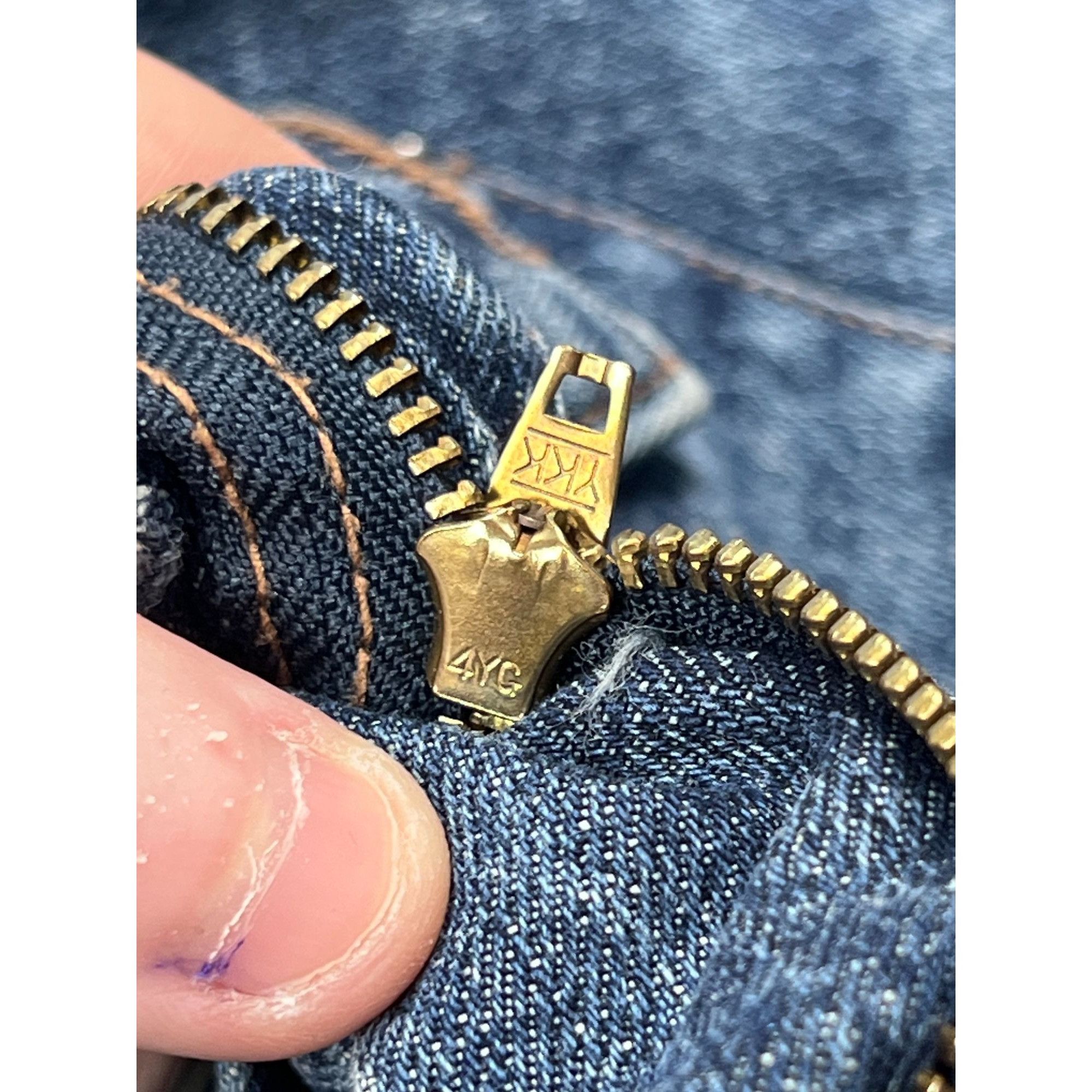 Dolce & Gabbana Dolce & Gabbana 6-Pocket Design Denim Jeans Pants (Y0840) Size 27" / US 4 / IT 40 - 7 Thumbnail