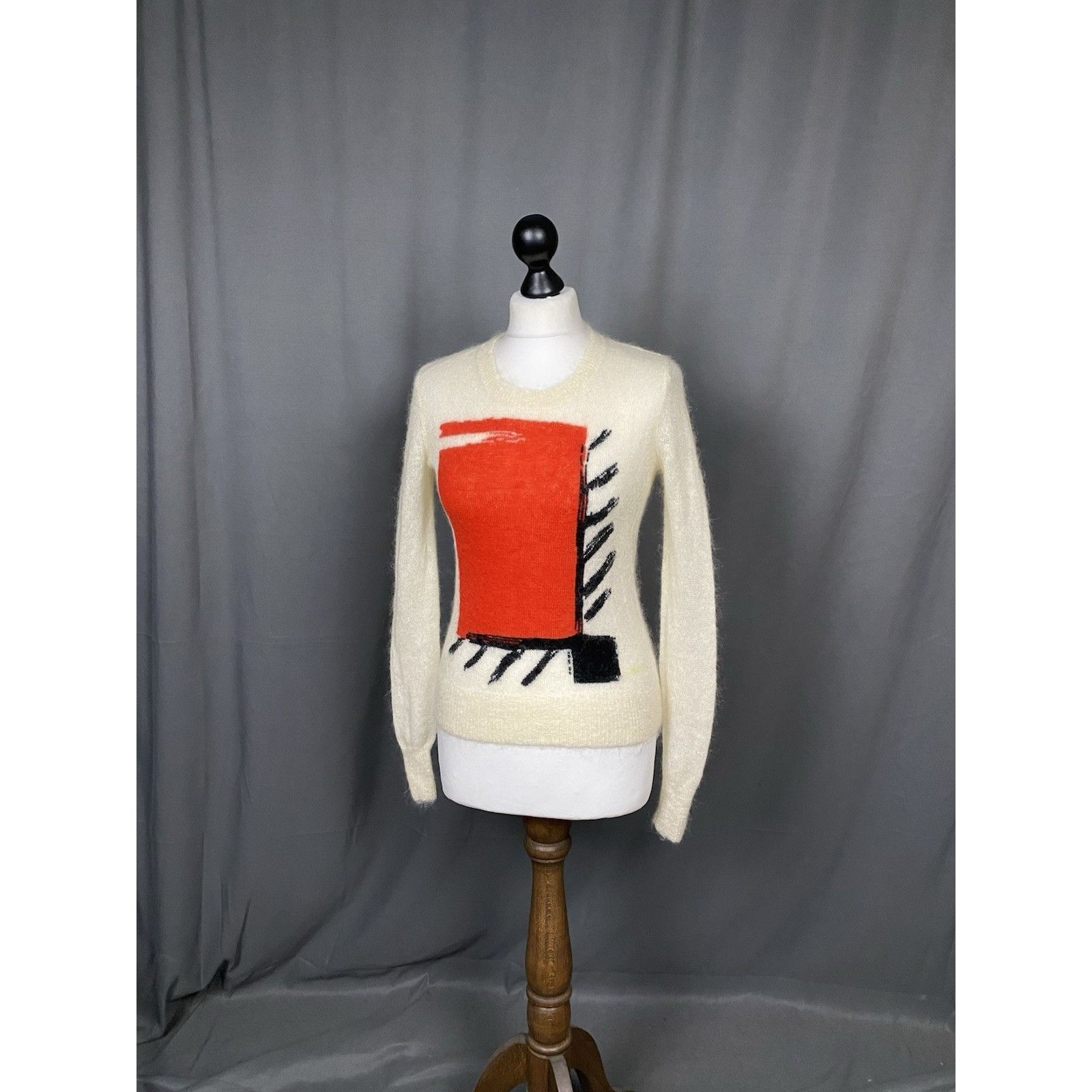 Burberry Burberry Graphic Print Women's Beige Cashmere Crewneck Sweat Size S / US 4 / IT 40 - 5 Thumbnail