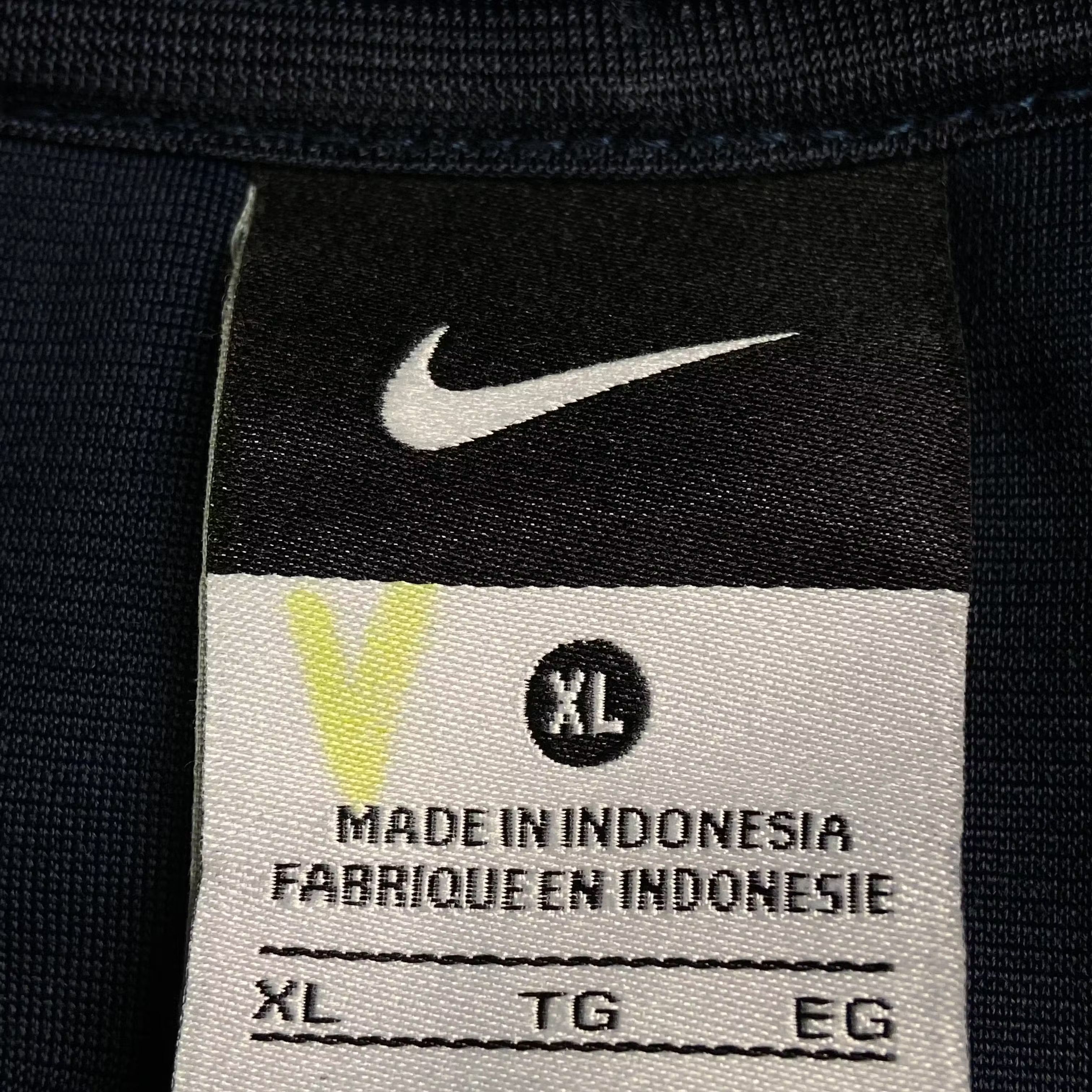 Nike × Vintage Mens Hoodies Nike Vintage Size XL Big Print Size US XL / EU 56 / 4 - 4 Thumbnail