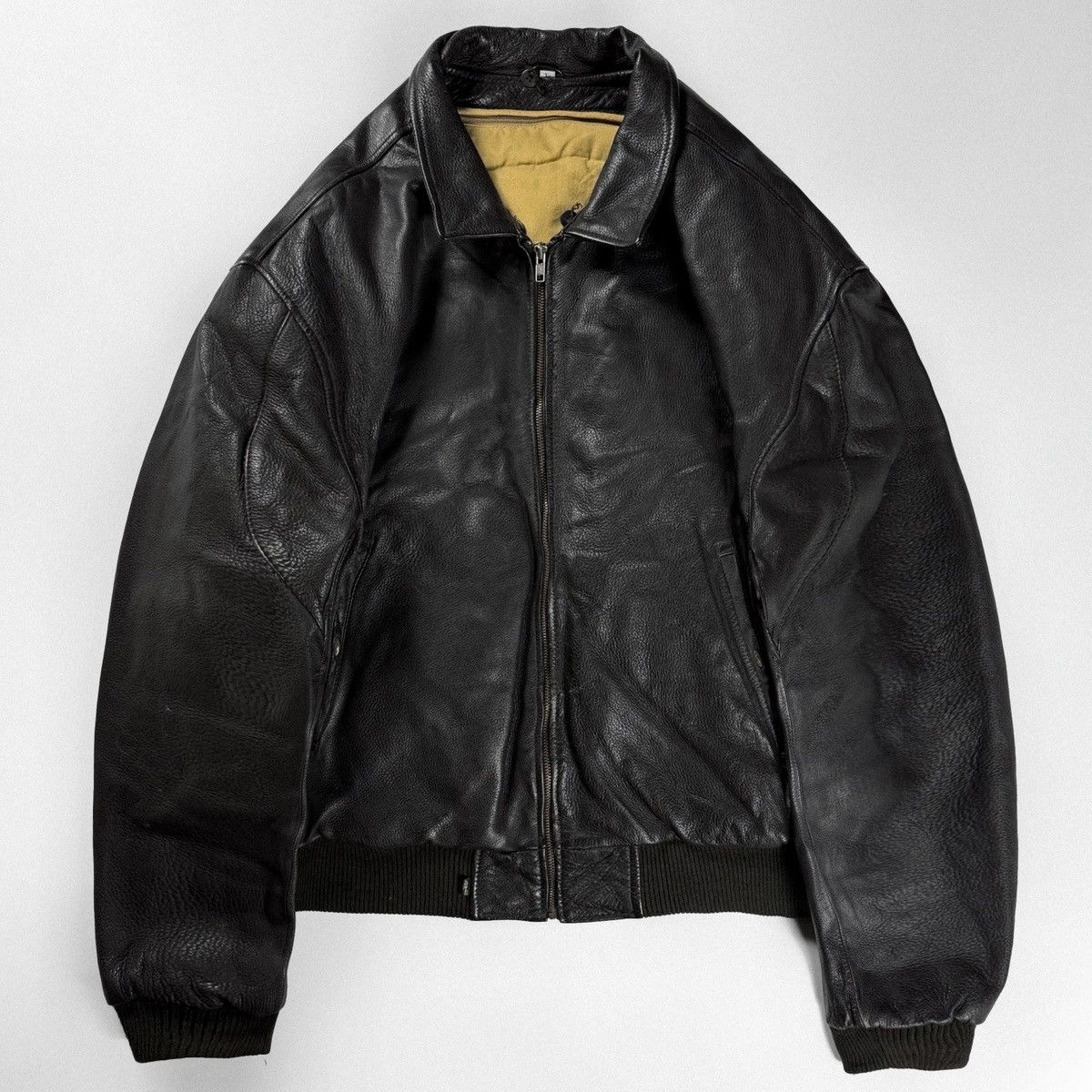 Levi's Levi’s Vintage Leather Jacket w Puffer Vest Made in Korea Size US L / EU 52-54 / 3 - 1 Thumbnail