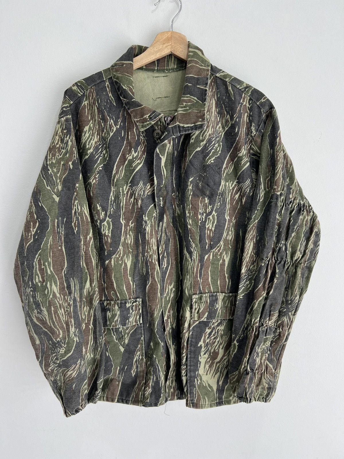 Vintage Vintage Tiger Camo Light Jacket Striped Size US XL / EU 56 / 4 - 1 Thumbnail